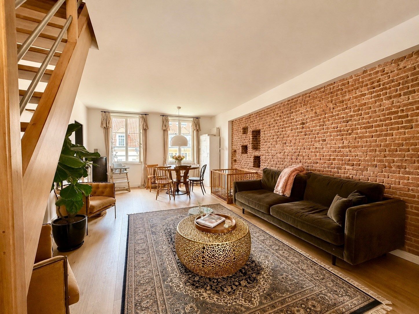luxury apartment 4 Rooms for sale on LILLE (59800)