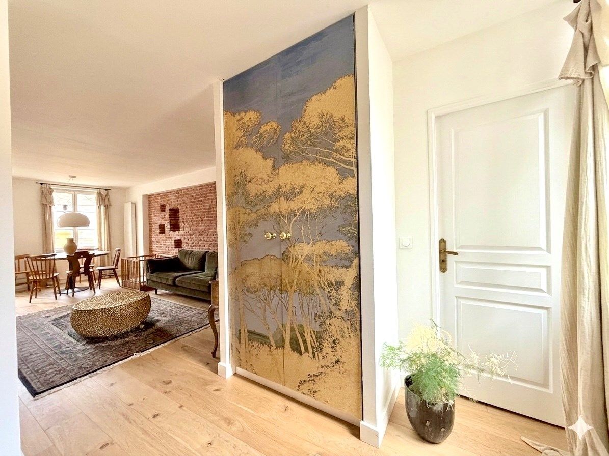 luxury apartment 4 Rooms for sale on LILLE (59800)