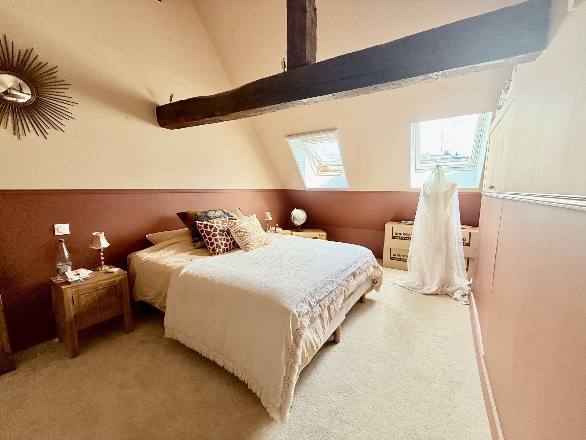 luxury apartment 4 Rooms for sale on LILLE (59800)