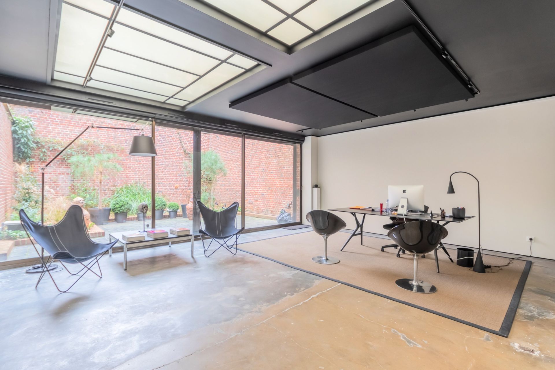 building for sale on LILLE (59000)