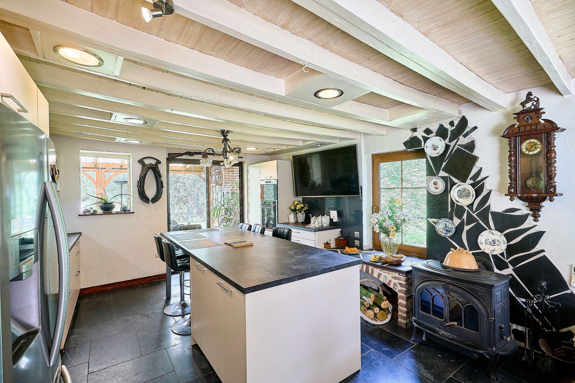 luxury house 15 Rooms for sale on COMINES (59560)