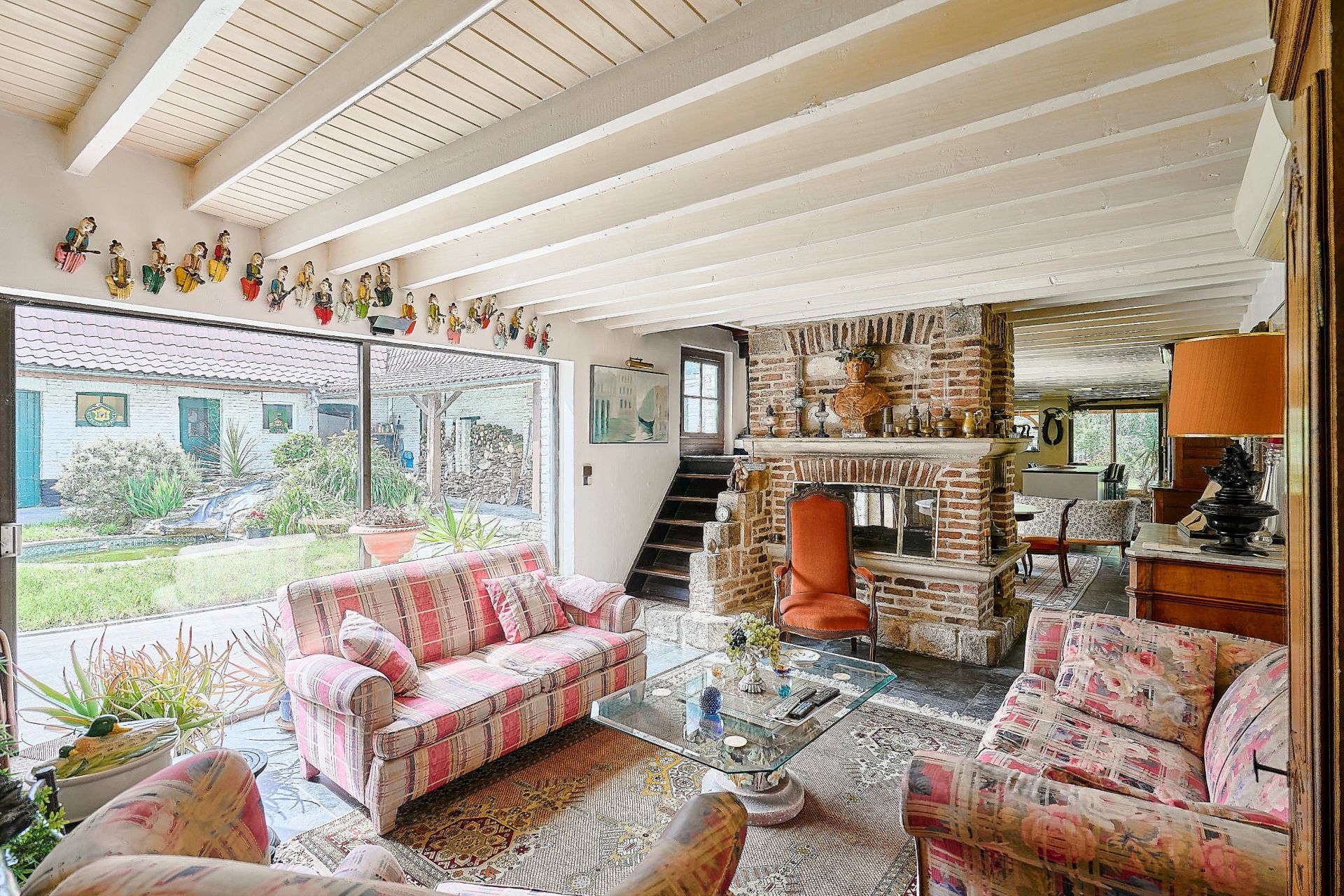 luxury house 15 Rooms for sale on COMINES (59560)