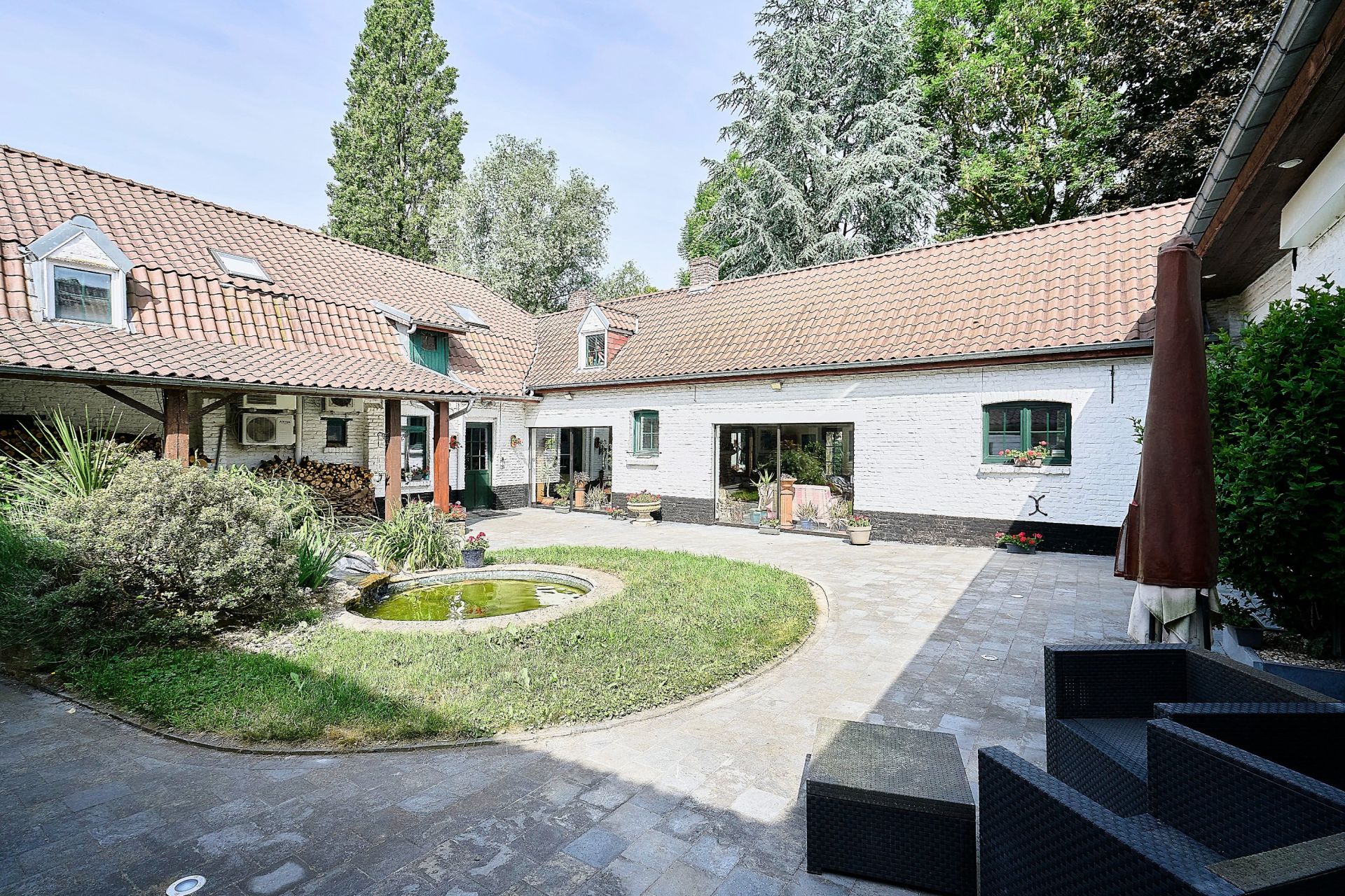 luxury house 15 Rooms for sale on COMINES (59560)