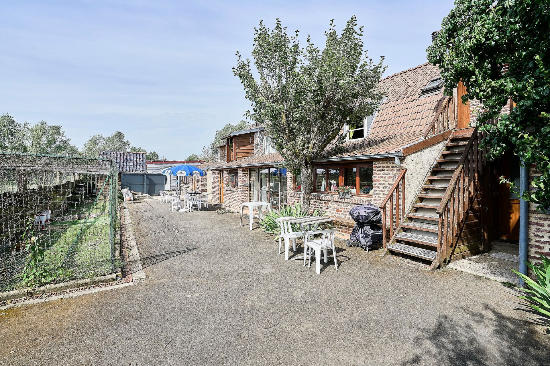 luxury house 15 Rooms for sale on COMINES (59560)