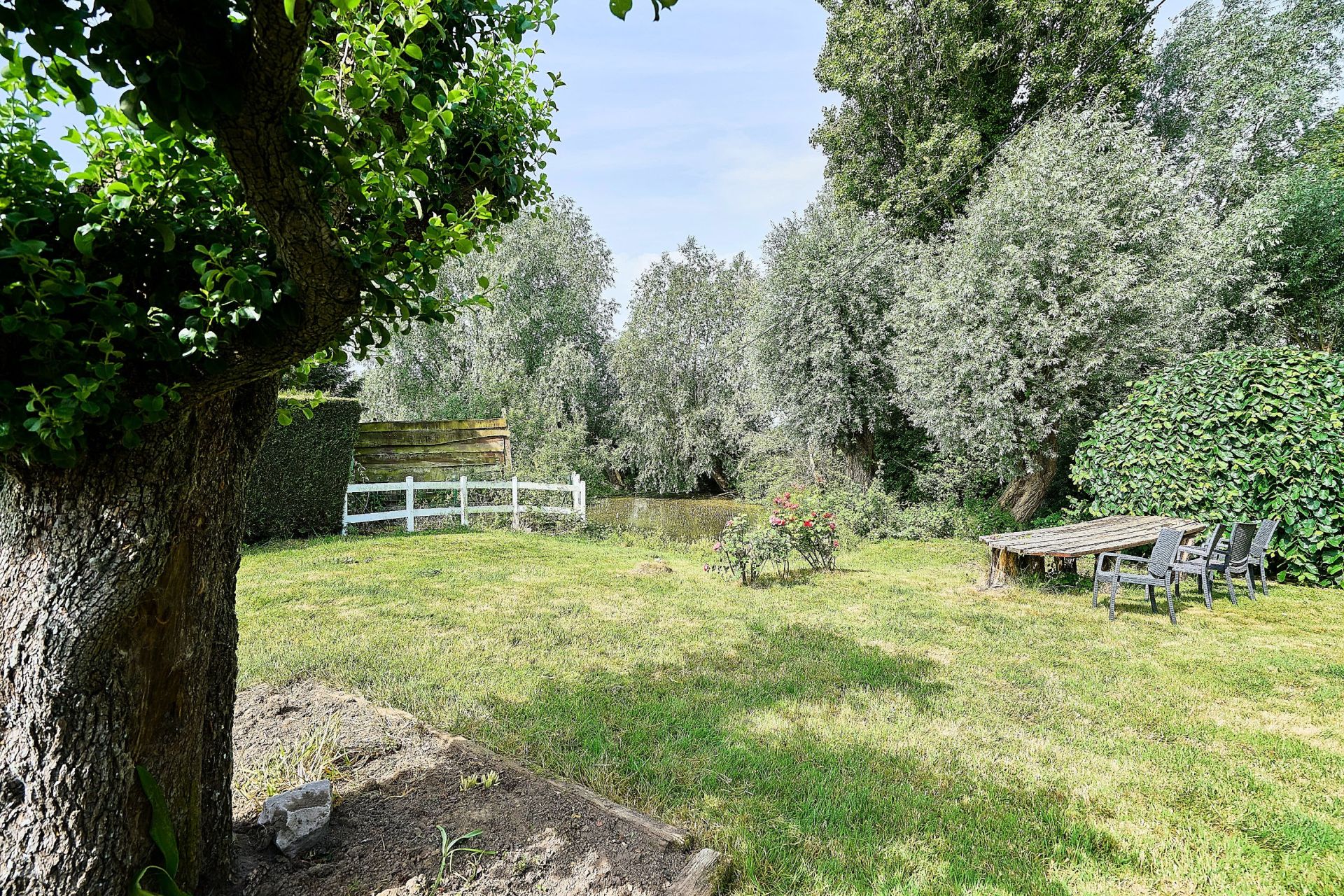 luxury house 15 Rooms for sale on COMINES (59560)