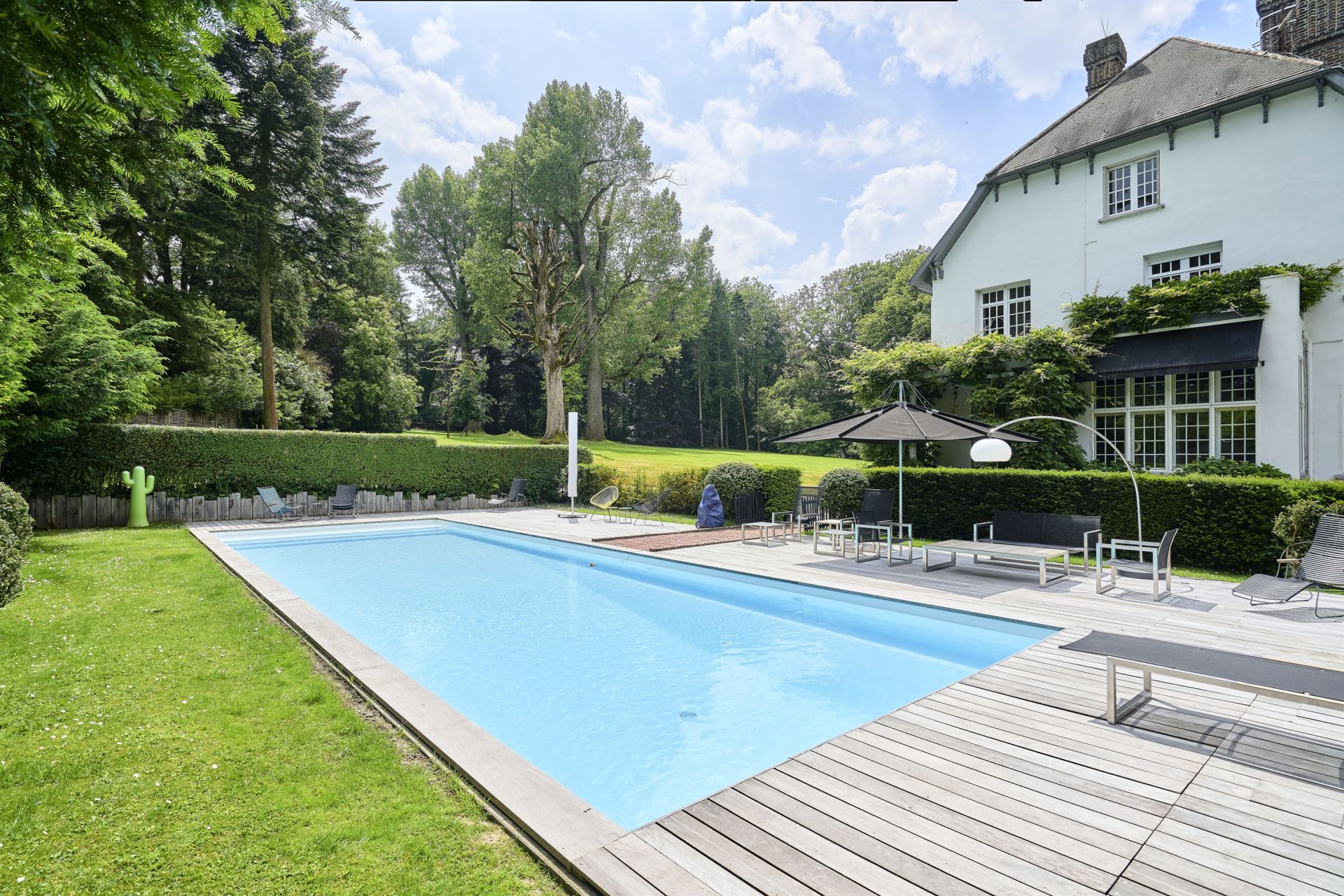 luxury house 12 Rooms for sale on WERVICQ SUD (59117)
