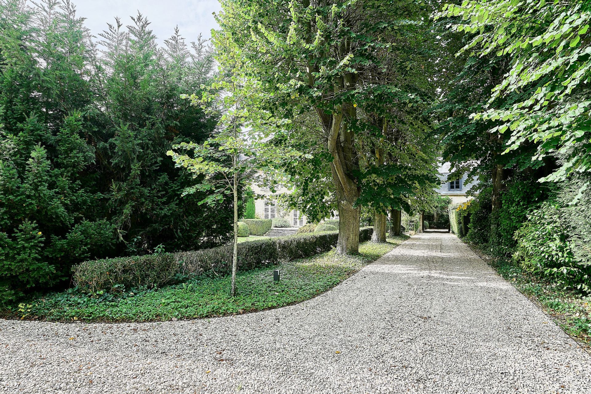 luxury apartment 4 Rooms for sale on MOUVAUX (59420)