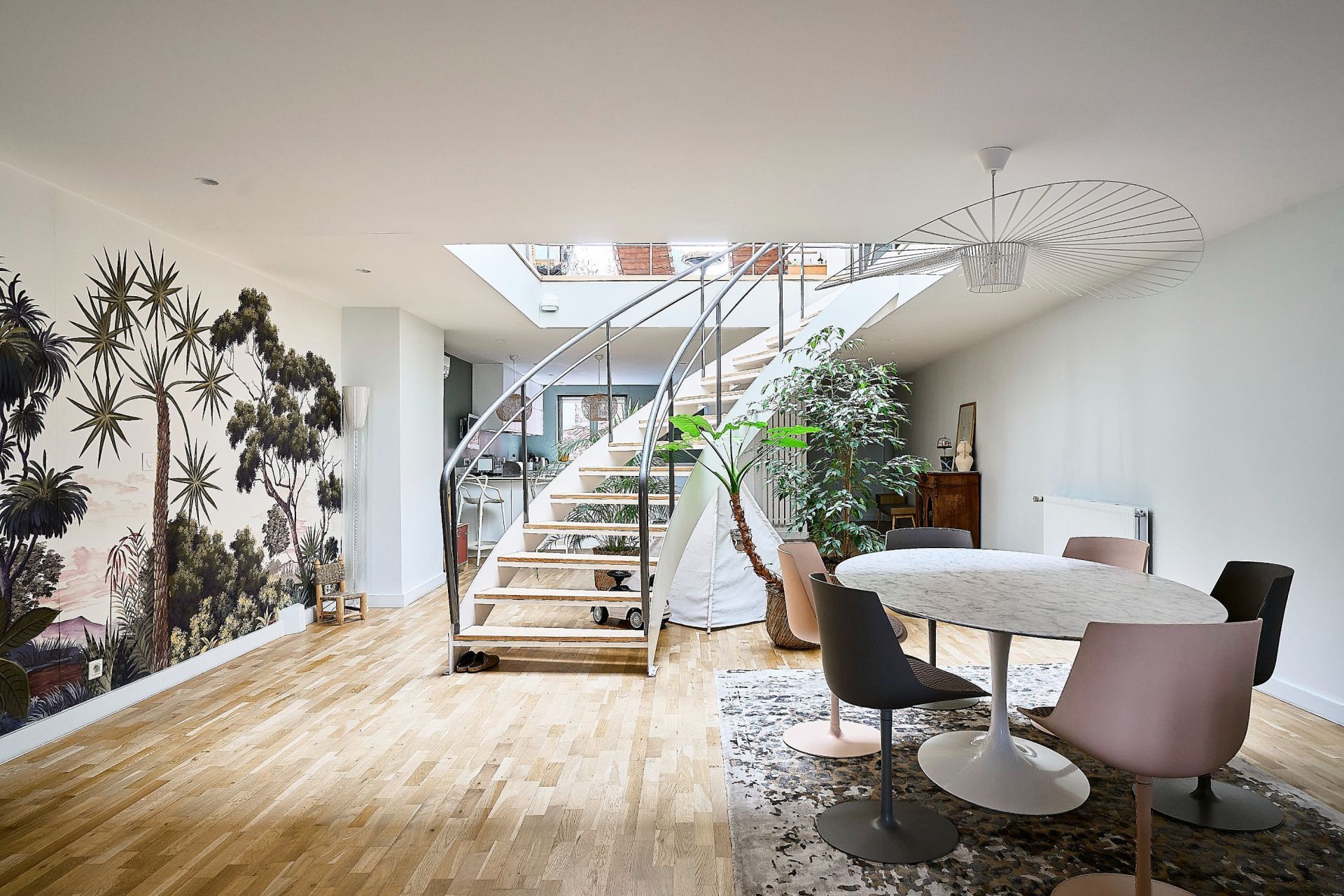 luxury apartment 6 Rooms for sale on LILLE (59800)