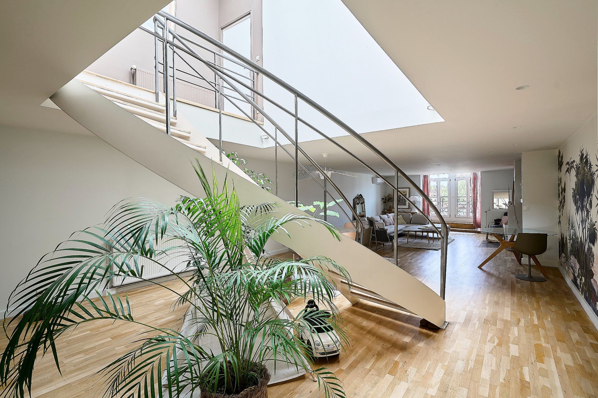 luxury apartment 6 Rooms for sale on LILLE (59800)
