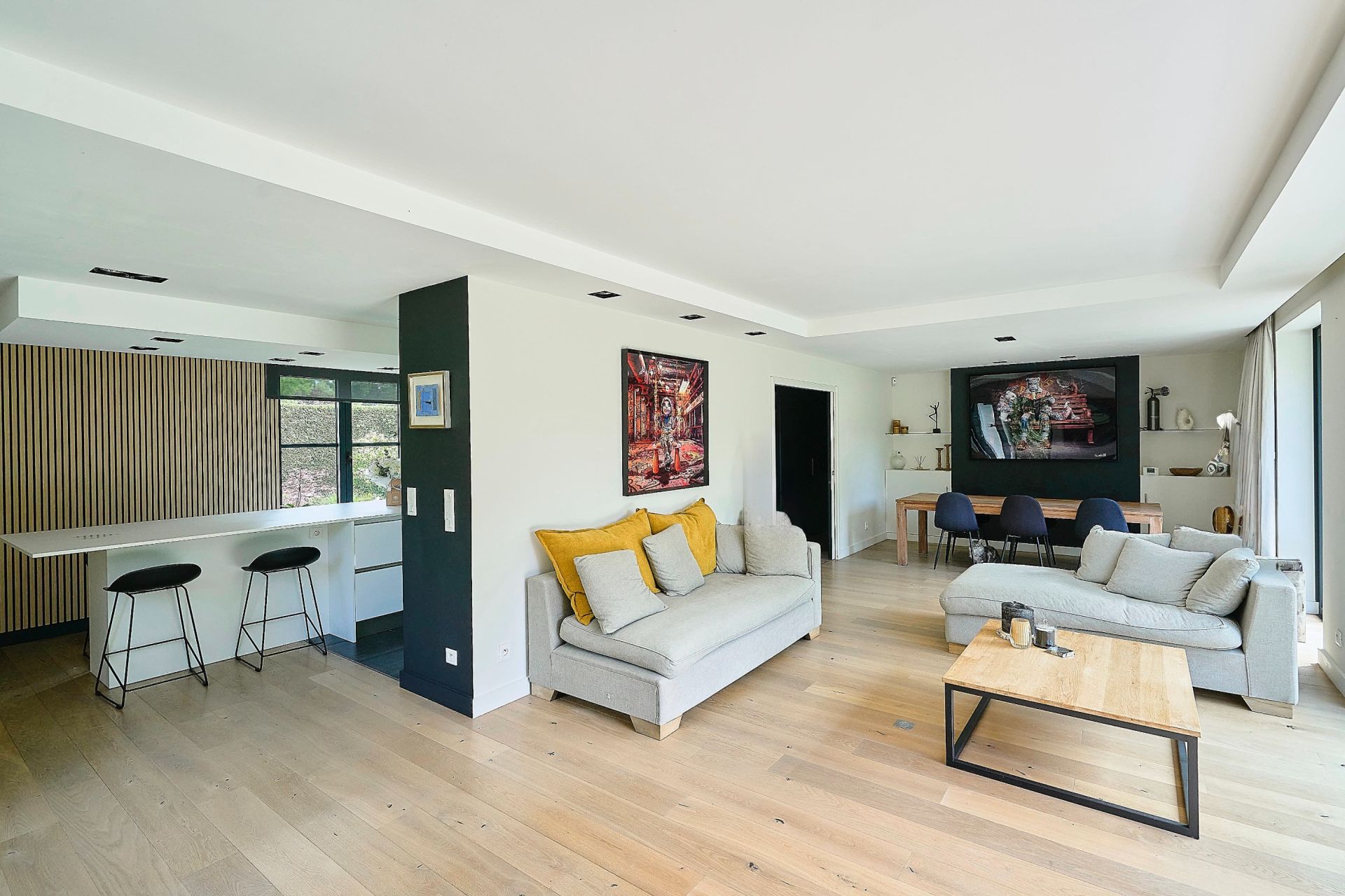 luxury house 7 Rooms for sale on BONDUES (59910)