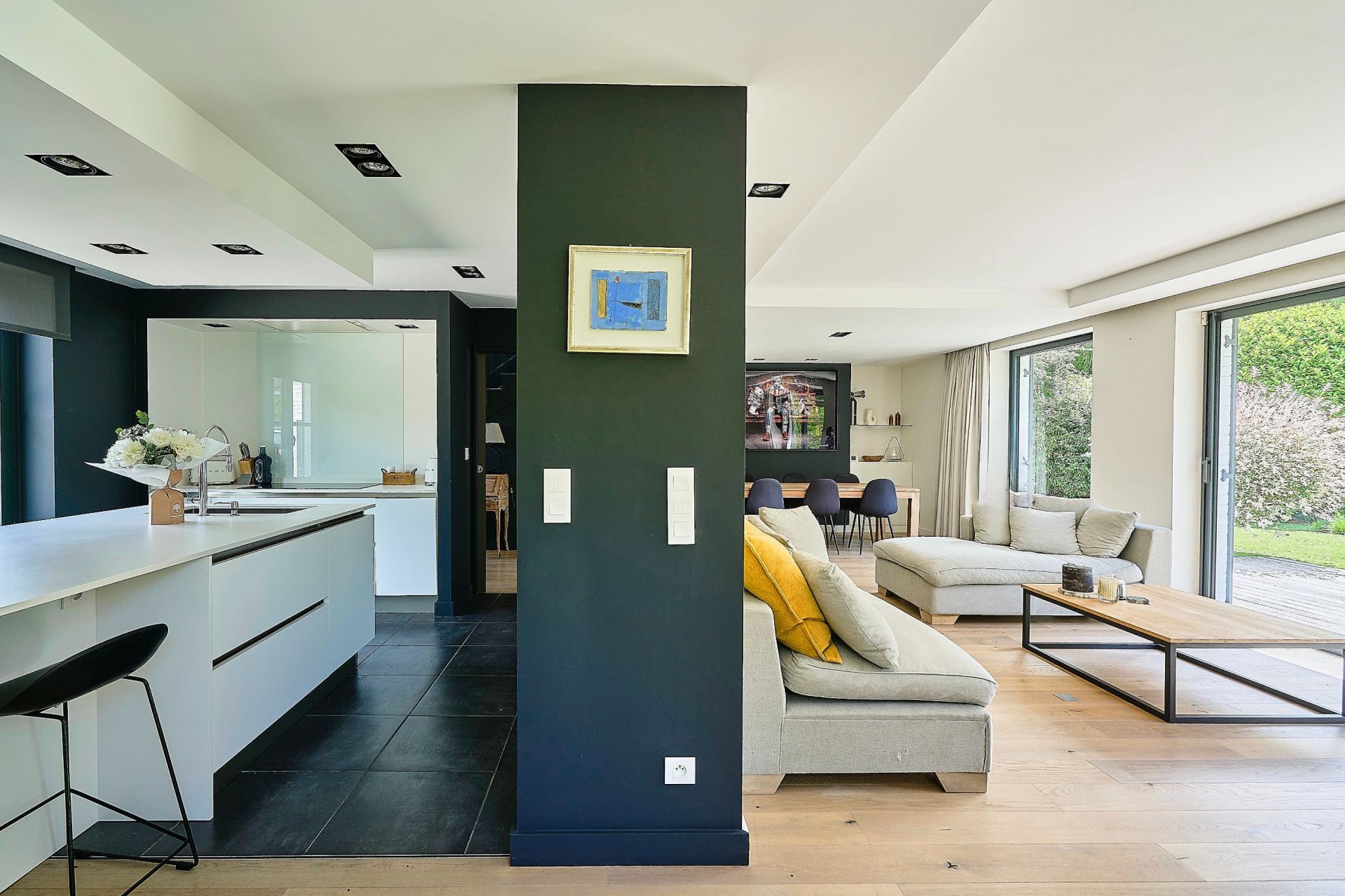 luxury house 7 Rooms for sale on BONDUES (59910)