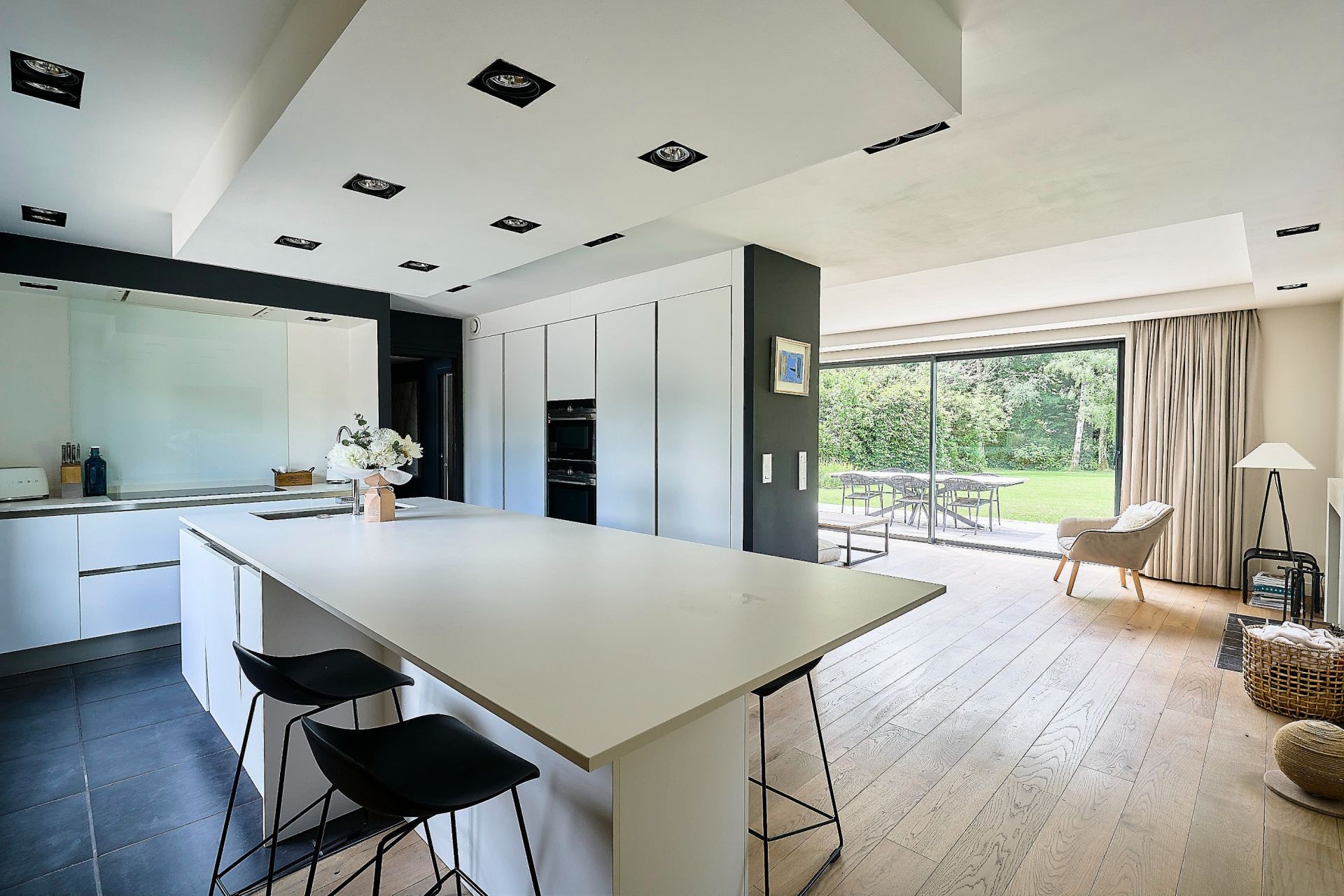 luxury house 7 Rooms for sale on BONDUES (59910)