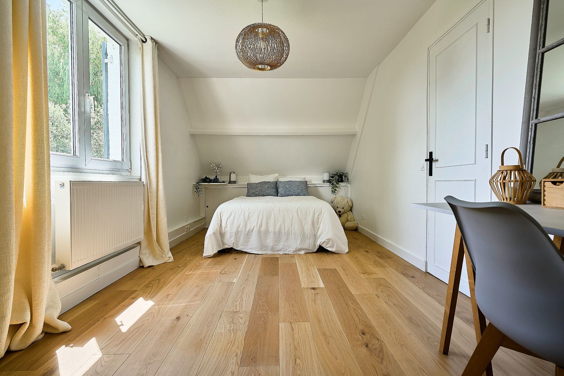 luxury house 7 Rooms for sale on BONDUES (59910)