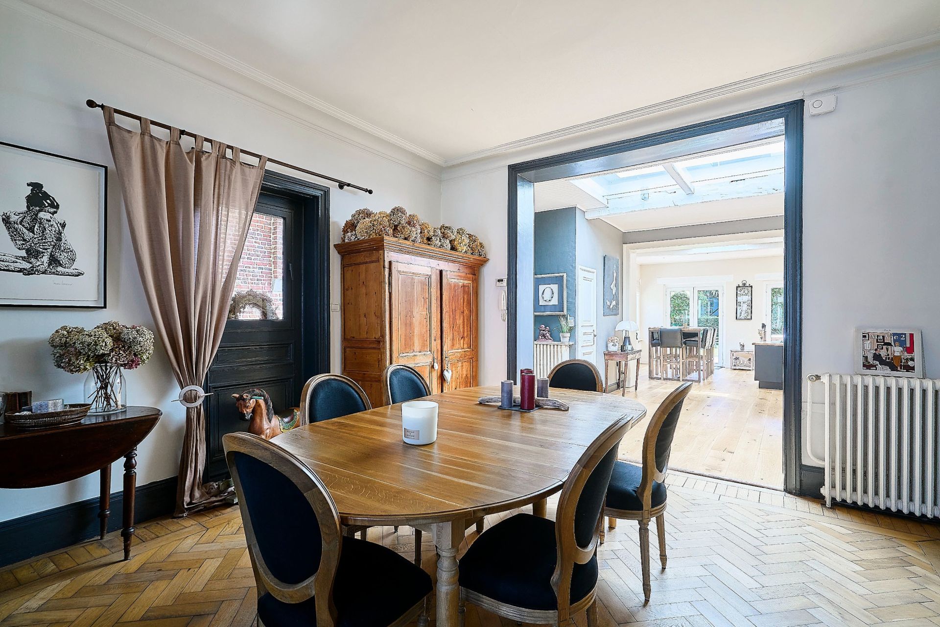 luxury house 11 Rooms for sale on BOUSBECQUE (59166)