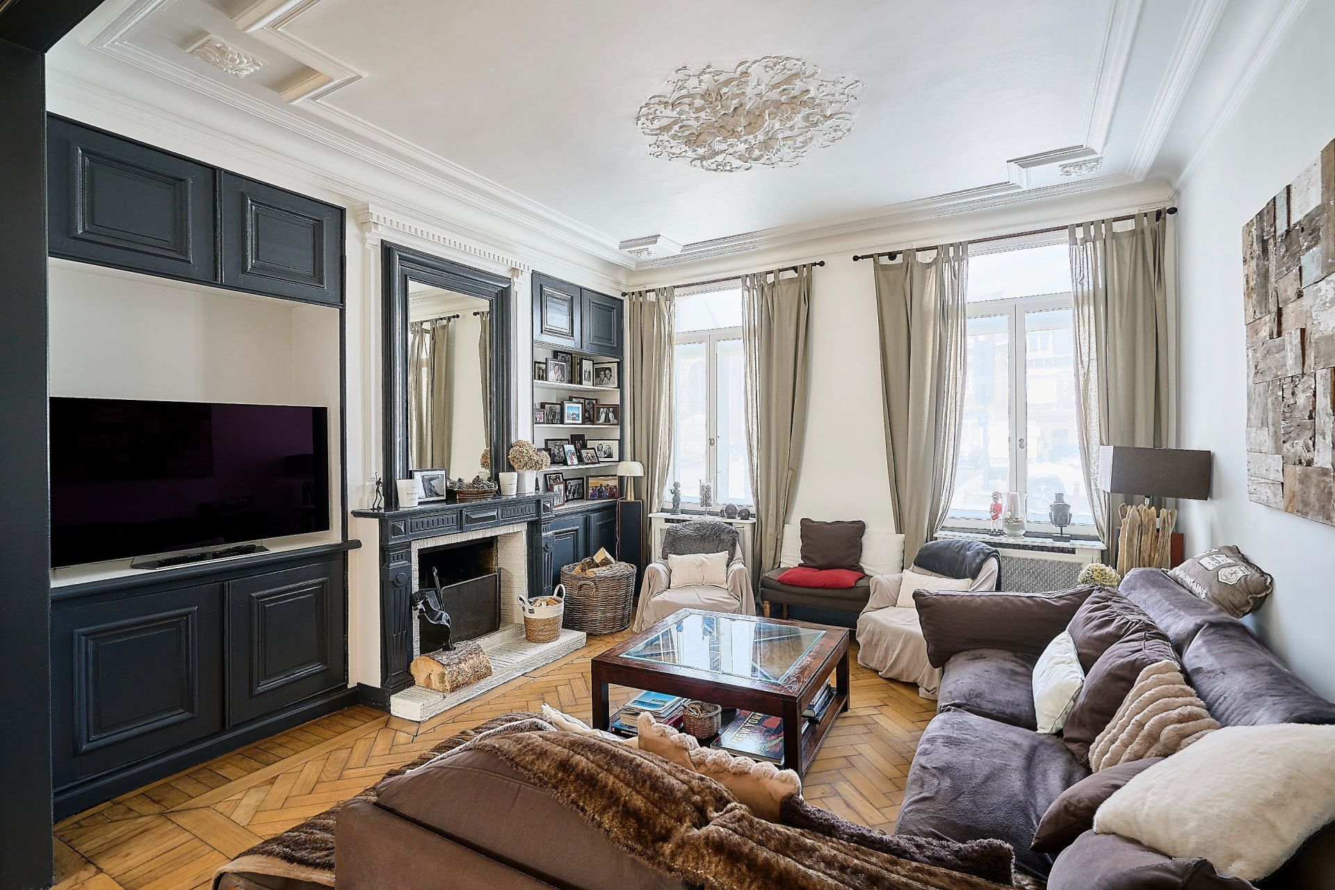 luxury house 11 Rooms for sale on BOUSBECQUE (59166)