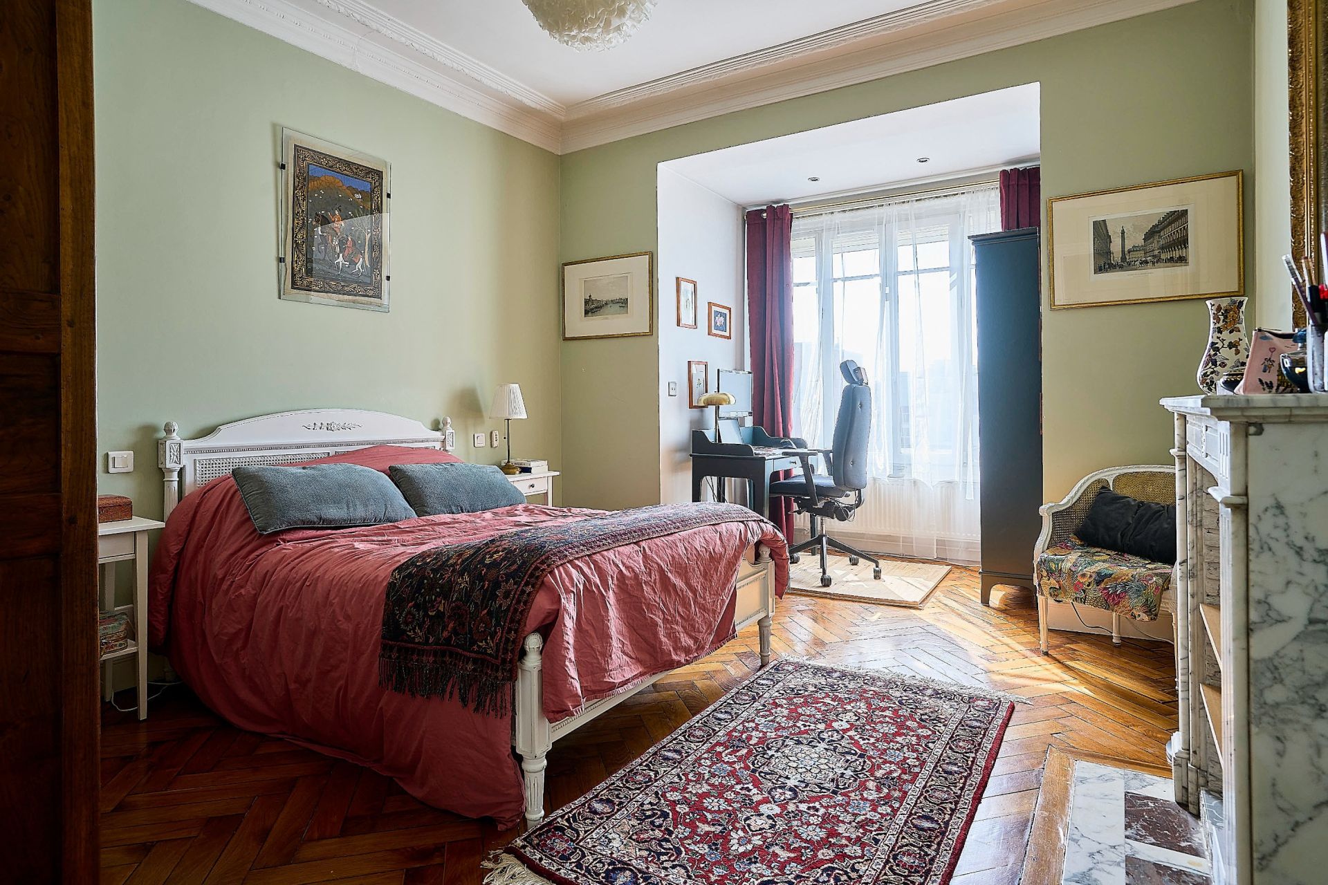 luxury apartment 5 Rooms for sale on LILLE (59000)