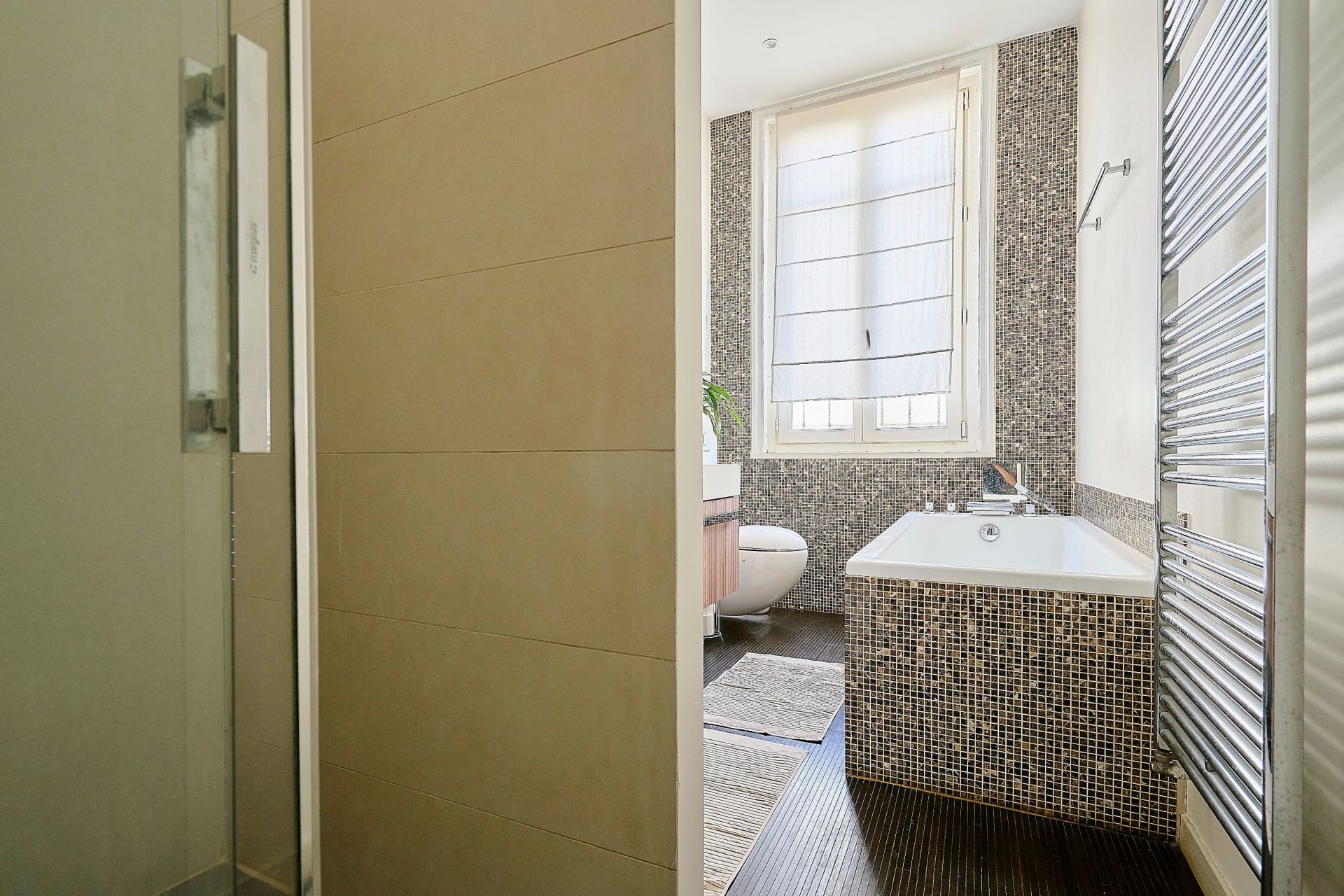 luxury apartment 5 Rooms for sale on LILLE (59000)