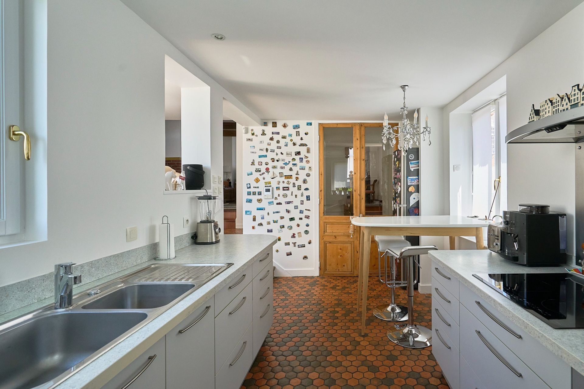 luxury house 9 Rooms for sale on LILLE (59000)