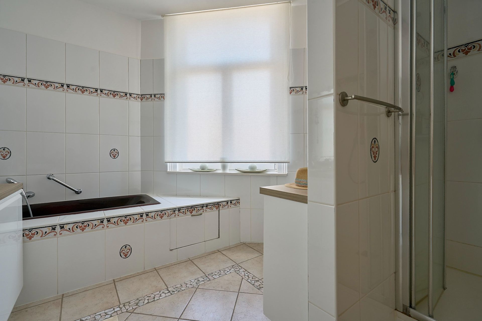 luxury house 9 Rooms for sale on LILLE (59000)