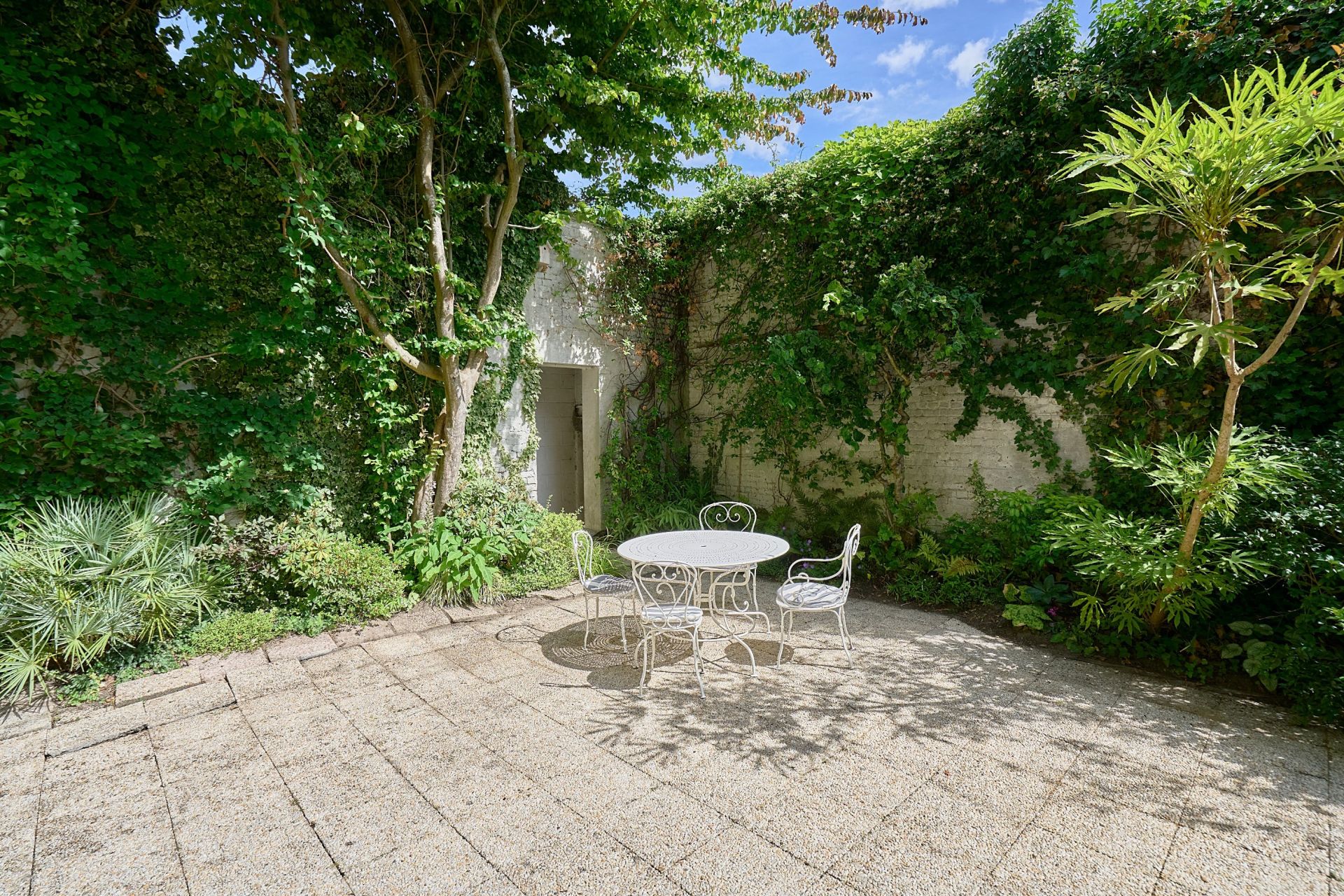 luxury house 9 Rooms for sale on LILLE (59800)