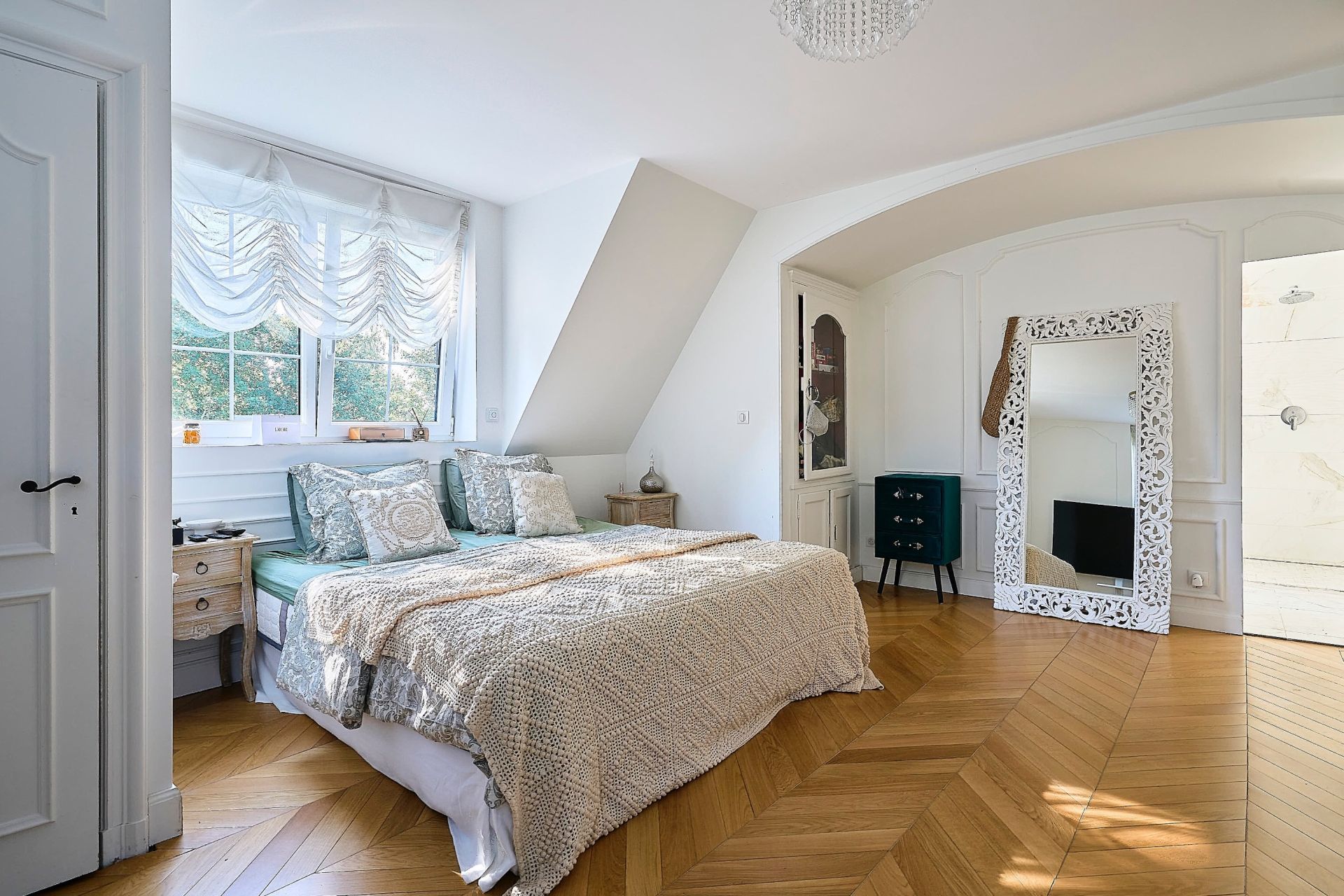 luxury house 9 Rooms for sale on HEM (59510)