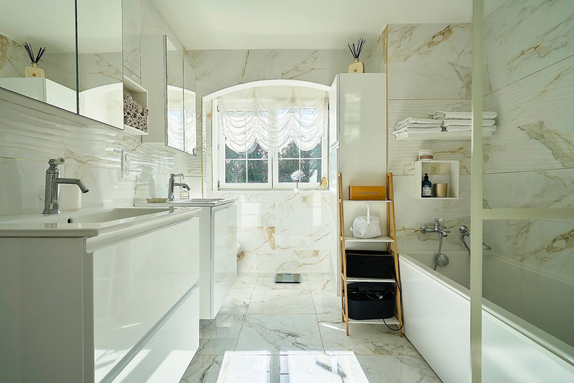 luxury house 9 Rooms for sale on HEM (59510)