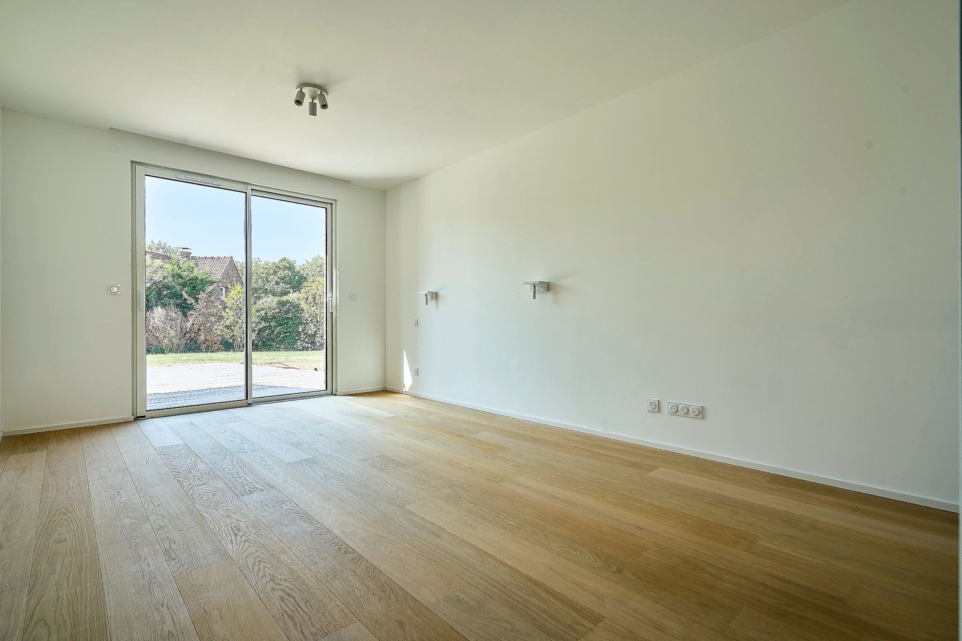 luxury house 9 Rooms for rent on CROIX (59170)