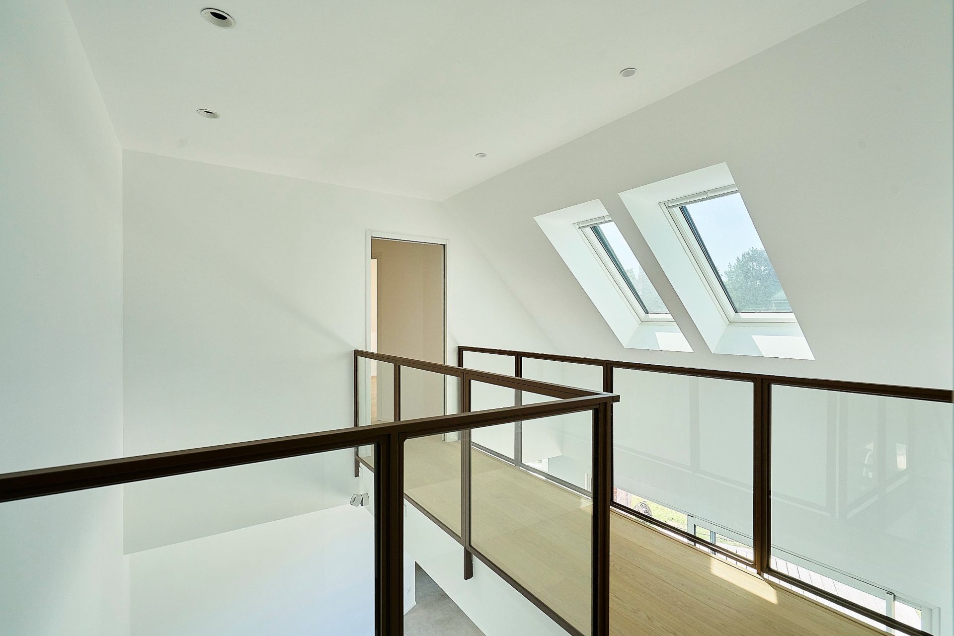 luxury house 9 Rooms for rent on CROIX (59170)