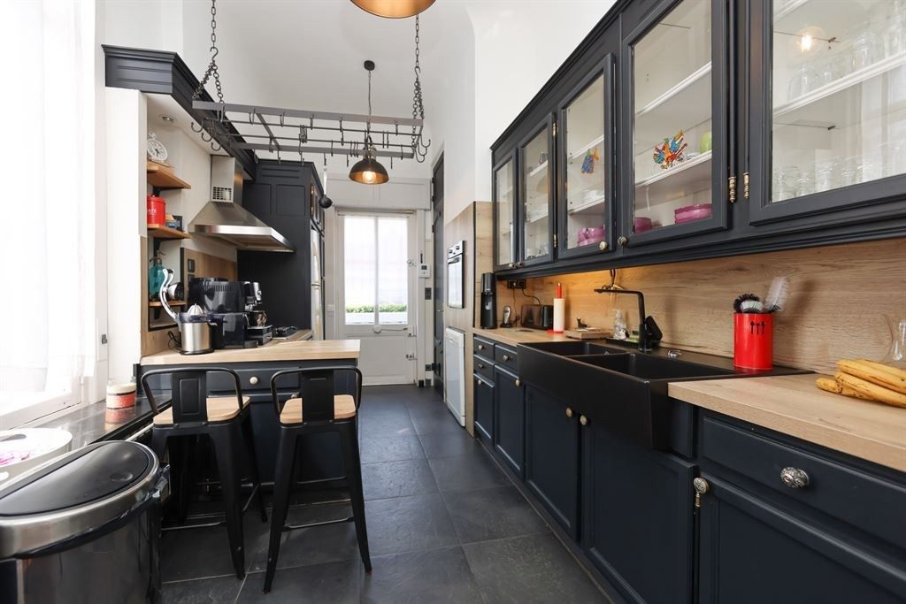 luxury house 5 Rooms for sale on WIMEREUX (62930)