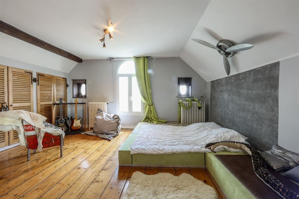 luxury house 5 Rooms for sale on WIMEREUX (62930)