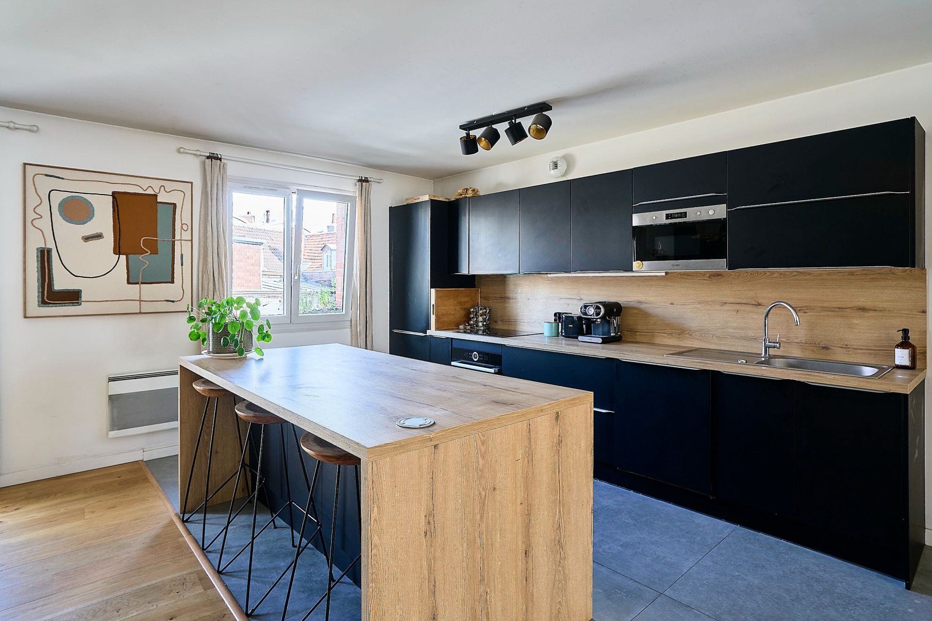 luxury duplex 4 Rooms for sale on LILLE (59800)