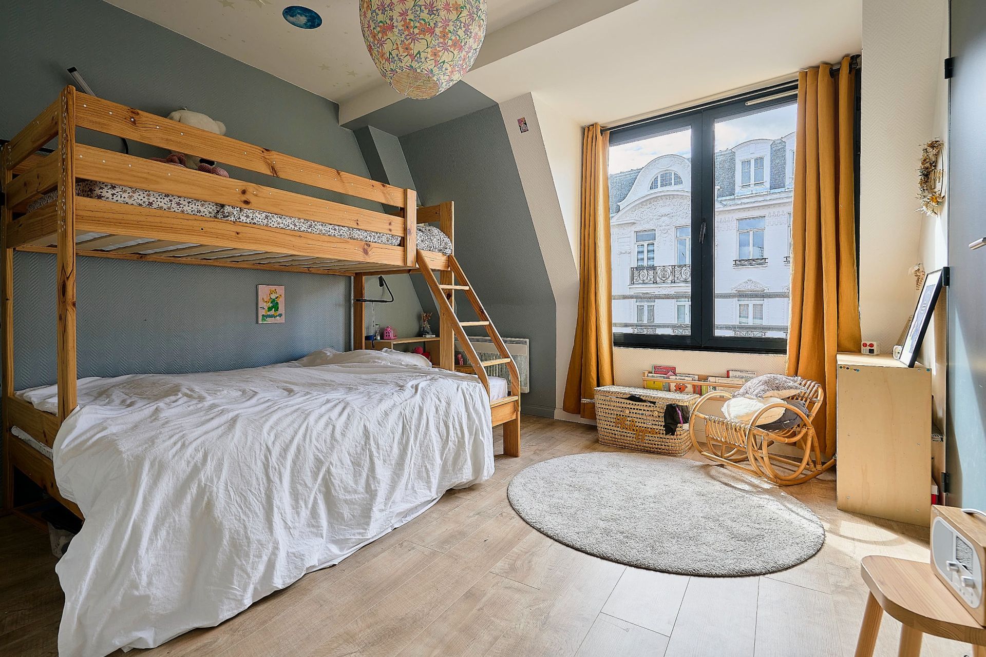 luxury duplex 4 Rooms for sale on LILLE (59800)