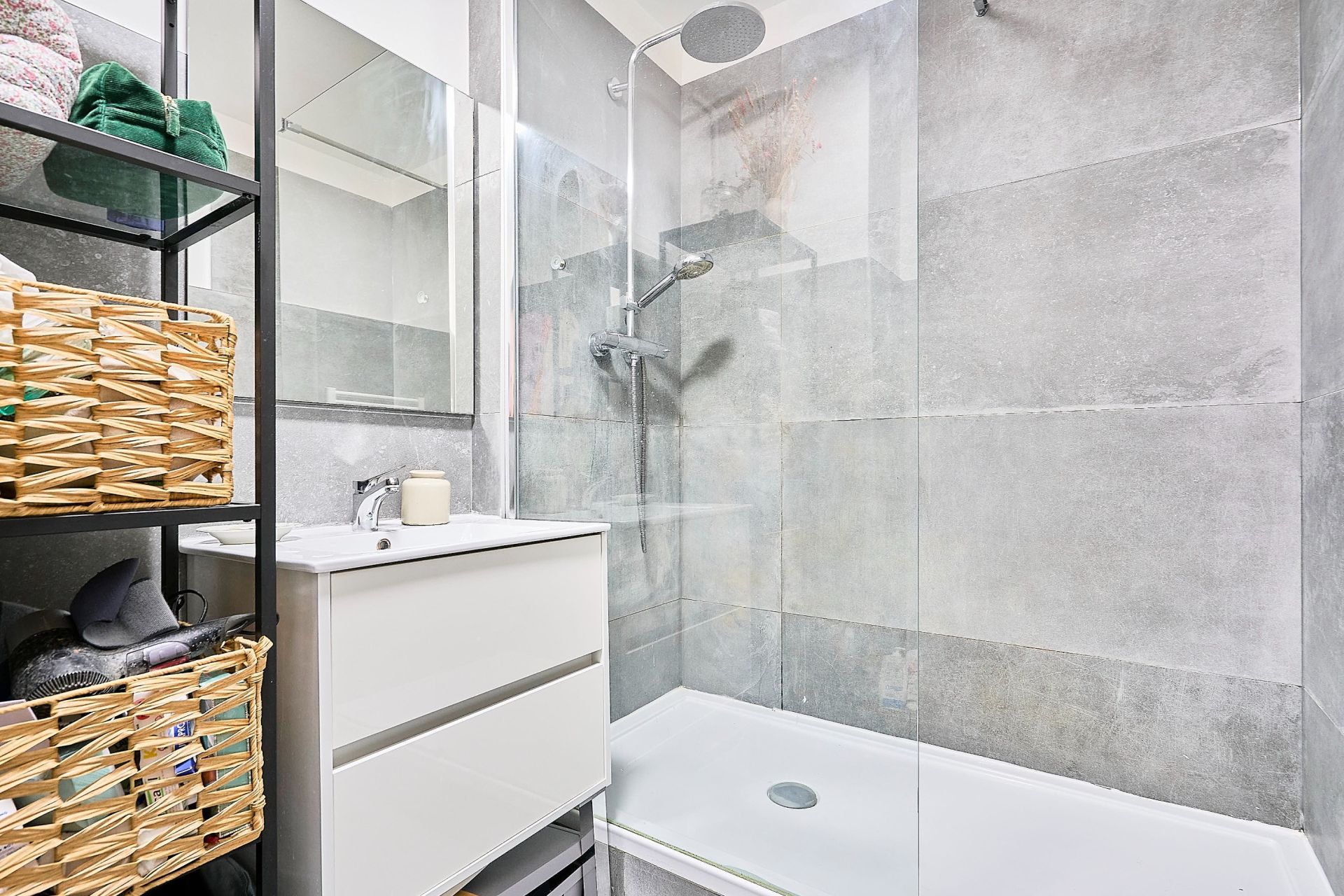 luxury duplex 4 Rooms for sale on LILLE (59800)