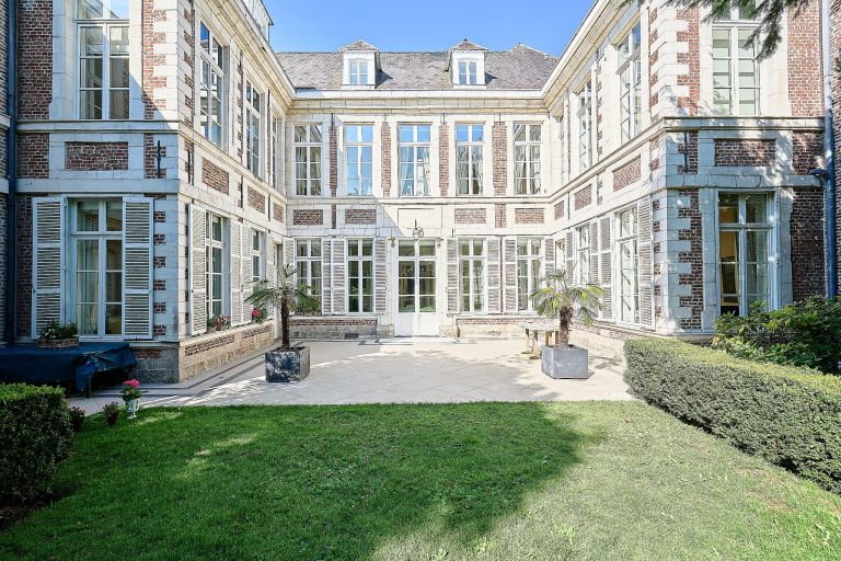 maison de luxe 24 Pièces en vente sur LILLE (59000)