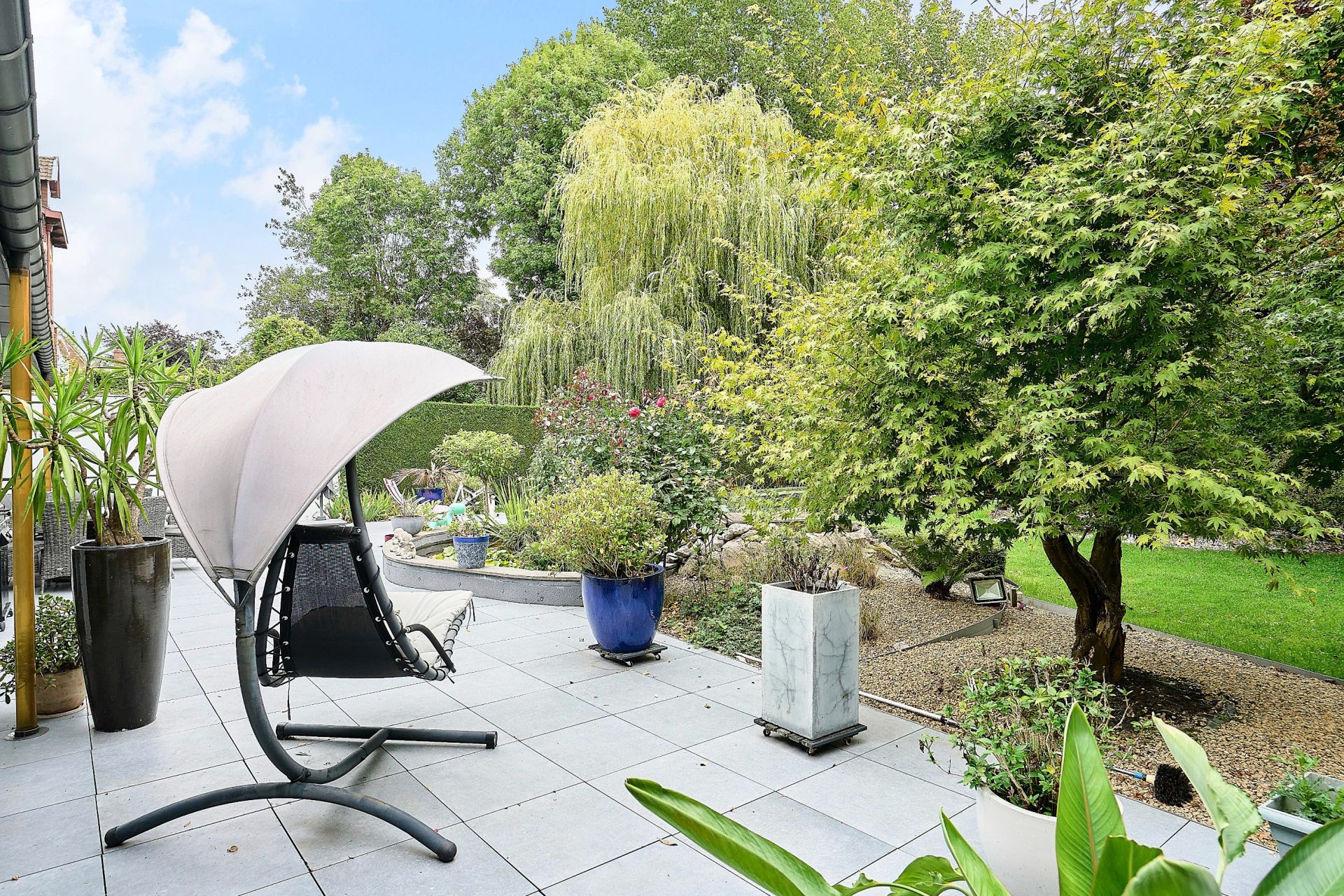 luxury house 8 Rooms for sale on MARCQ EN BAROEUL (59700)