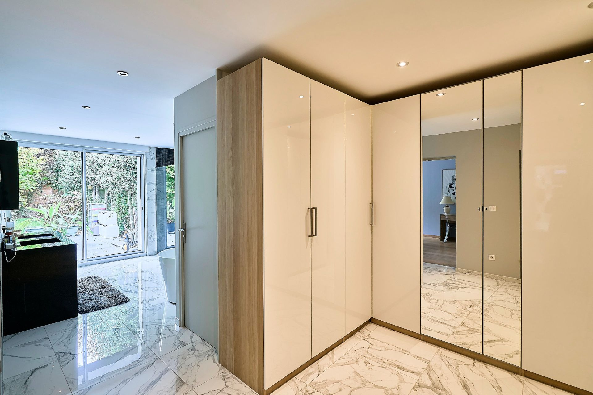 luxury house 8 Rooms for sale on MARCQ EN BAROEUL (59700)