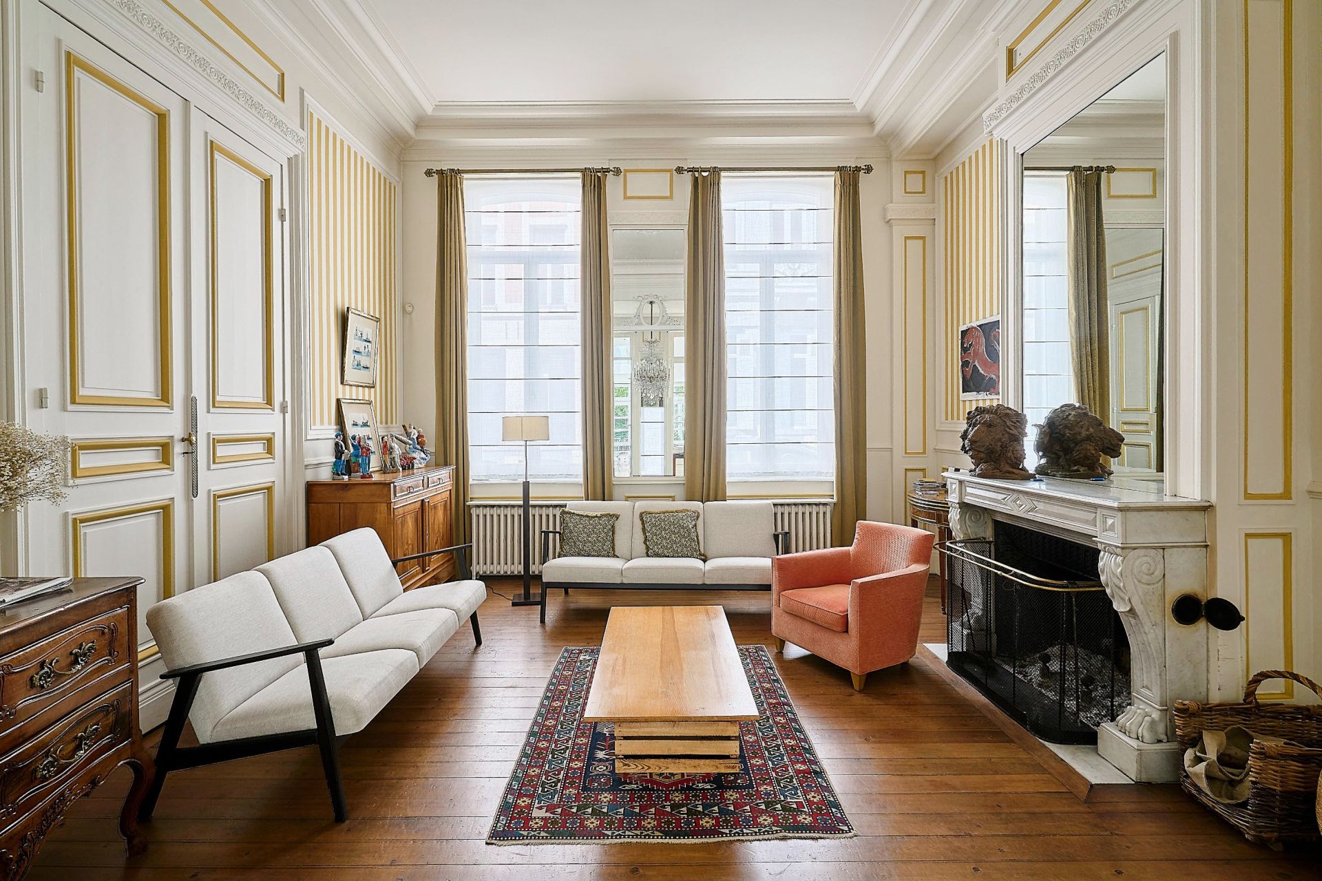 luxury house 11 Rooms for sale on LILLE (59000)
