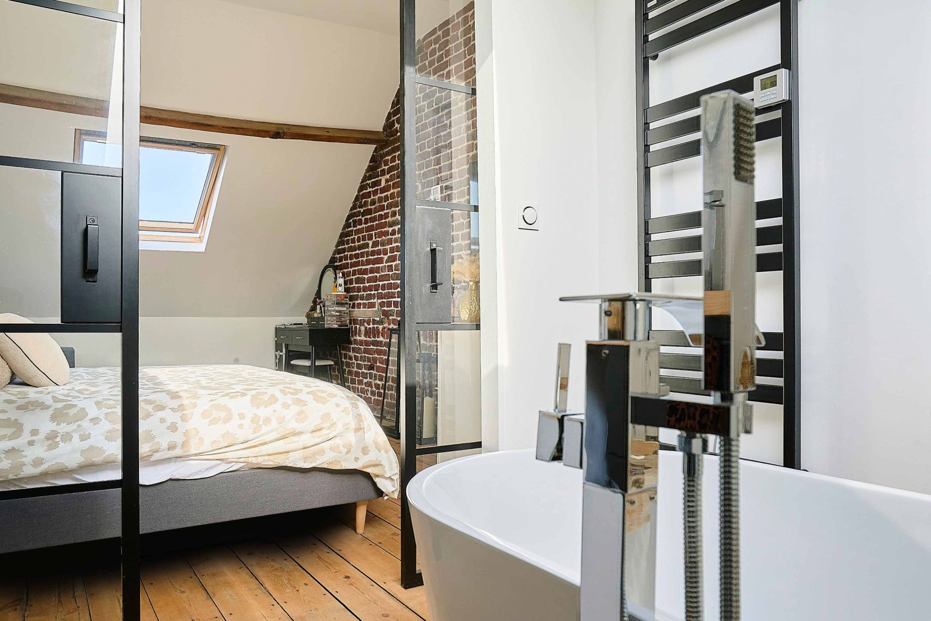 luxury house 4 Rooms for sale on MARCQ EN BAROEUL (59700)
