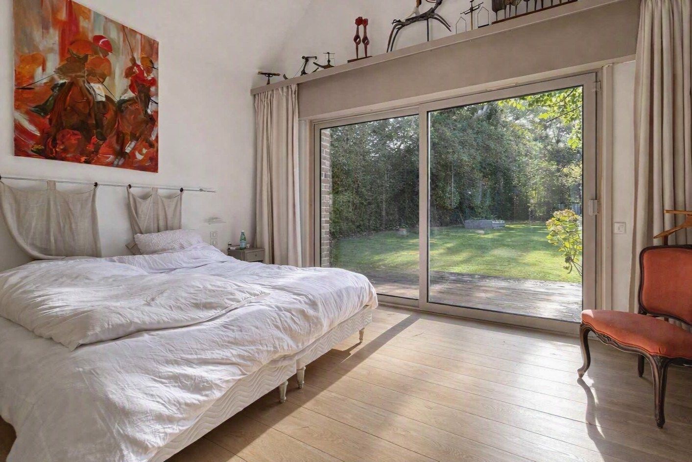 luxury house 8 Rooms for sale on CROIX (59170)