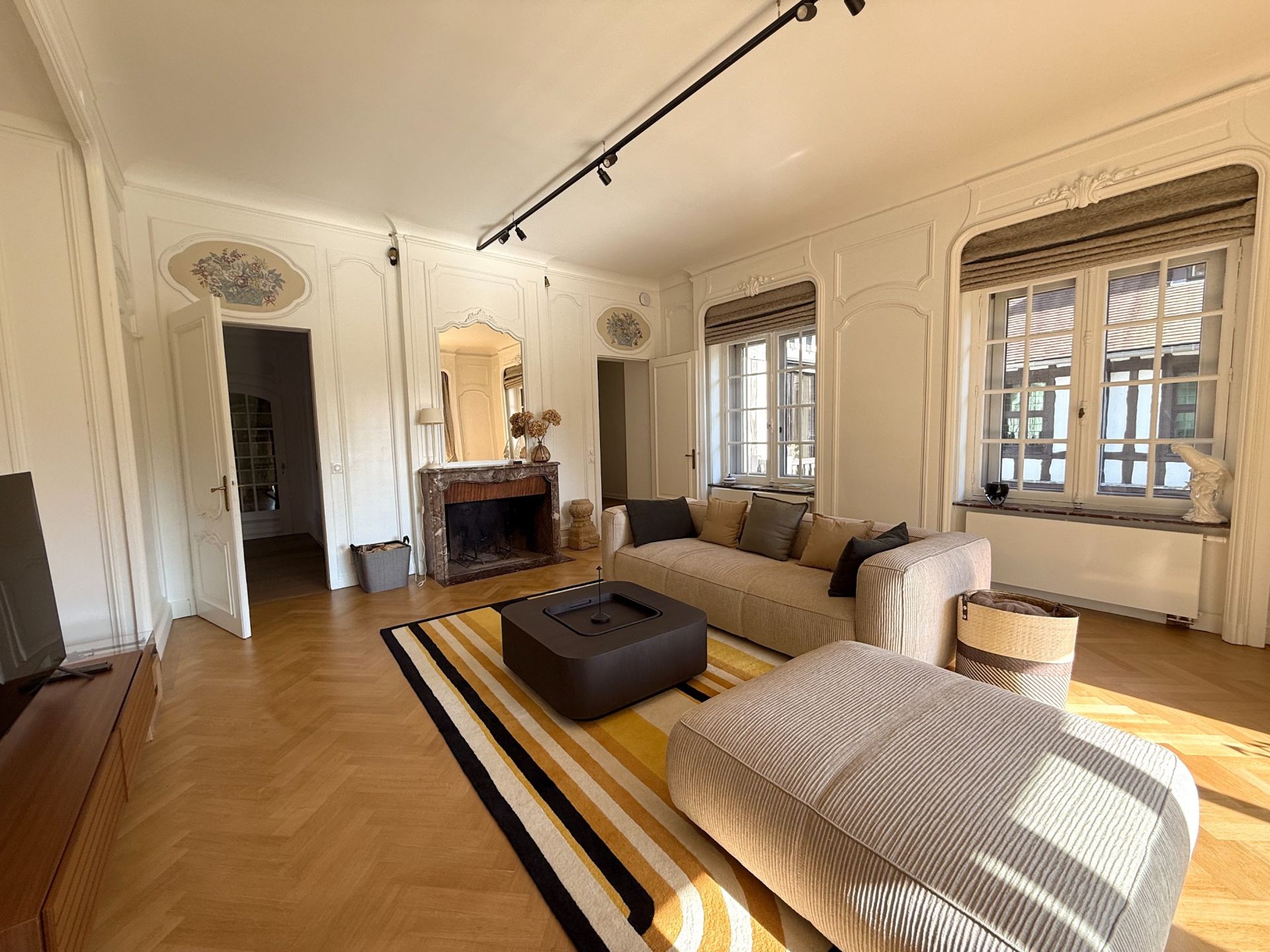 luxury apartment 4 Rooms for rent on WASQUEHAL (59290)