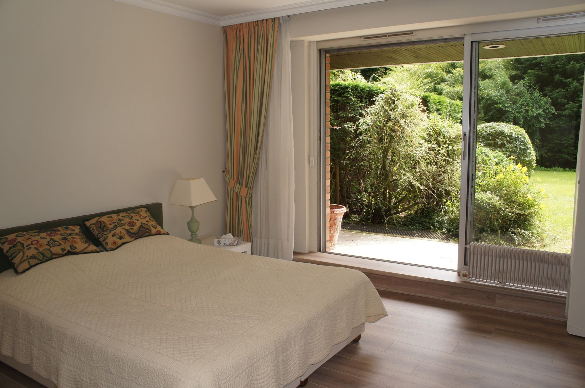 luxury apartment 4 Rooms for sale on ROUBAIX (59100)