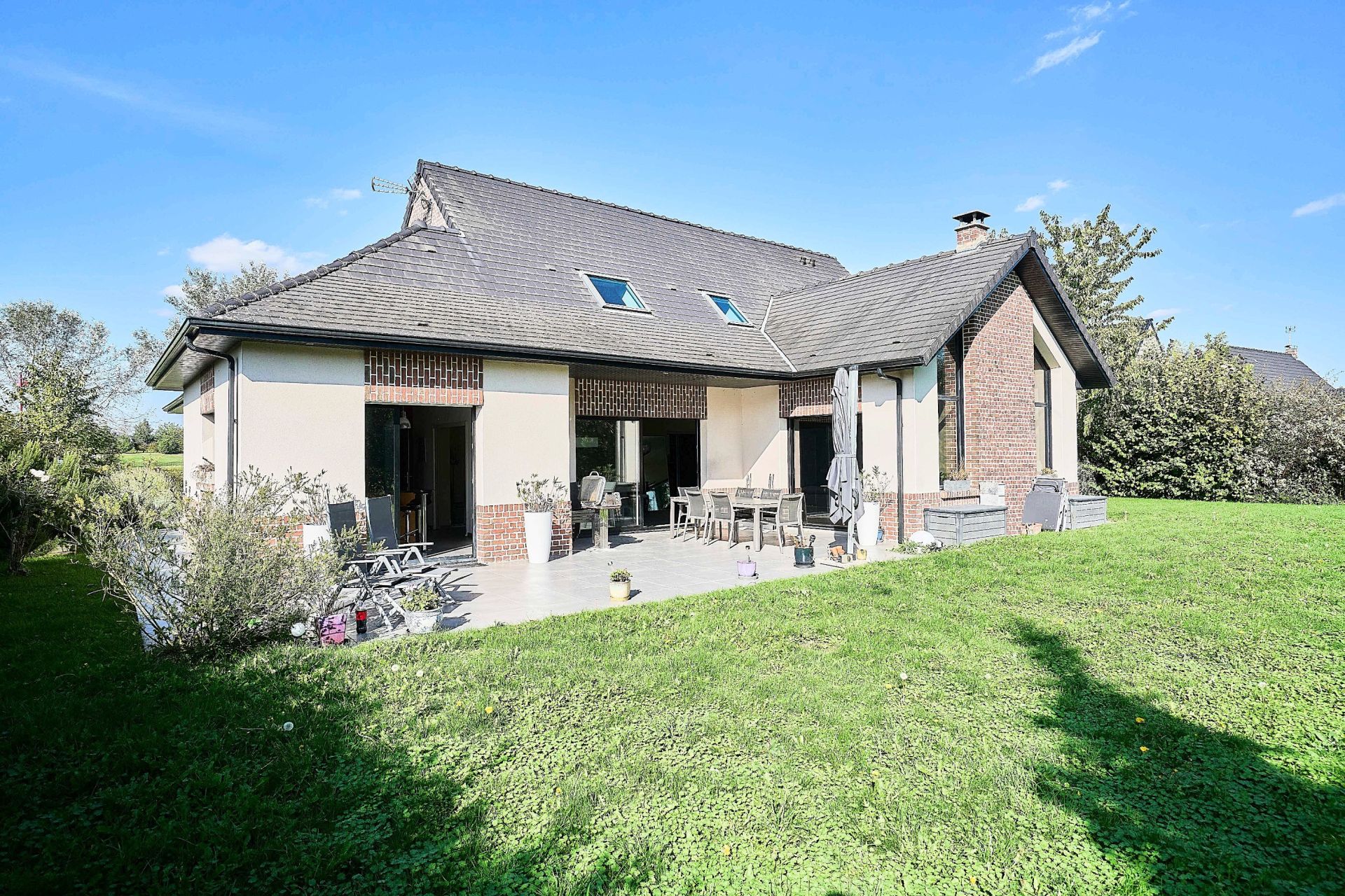 maison de luxe 10 Pièces en vente sur MERIGNIES (59710)