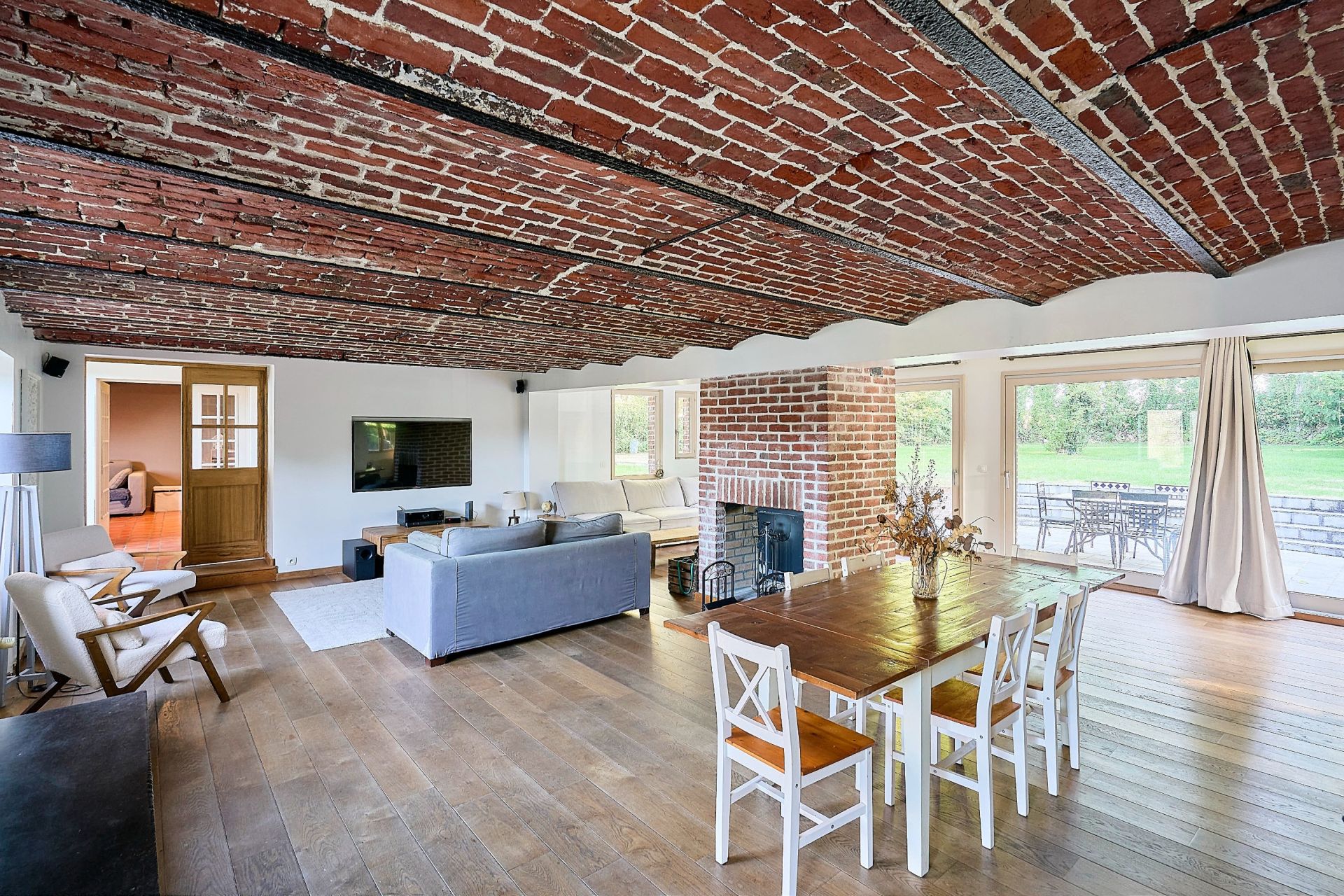 luxury house 10 Rooms for sale on WILLEMS (59780)