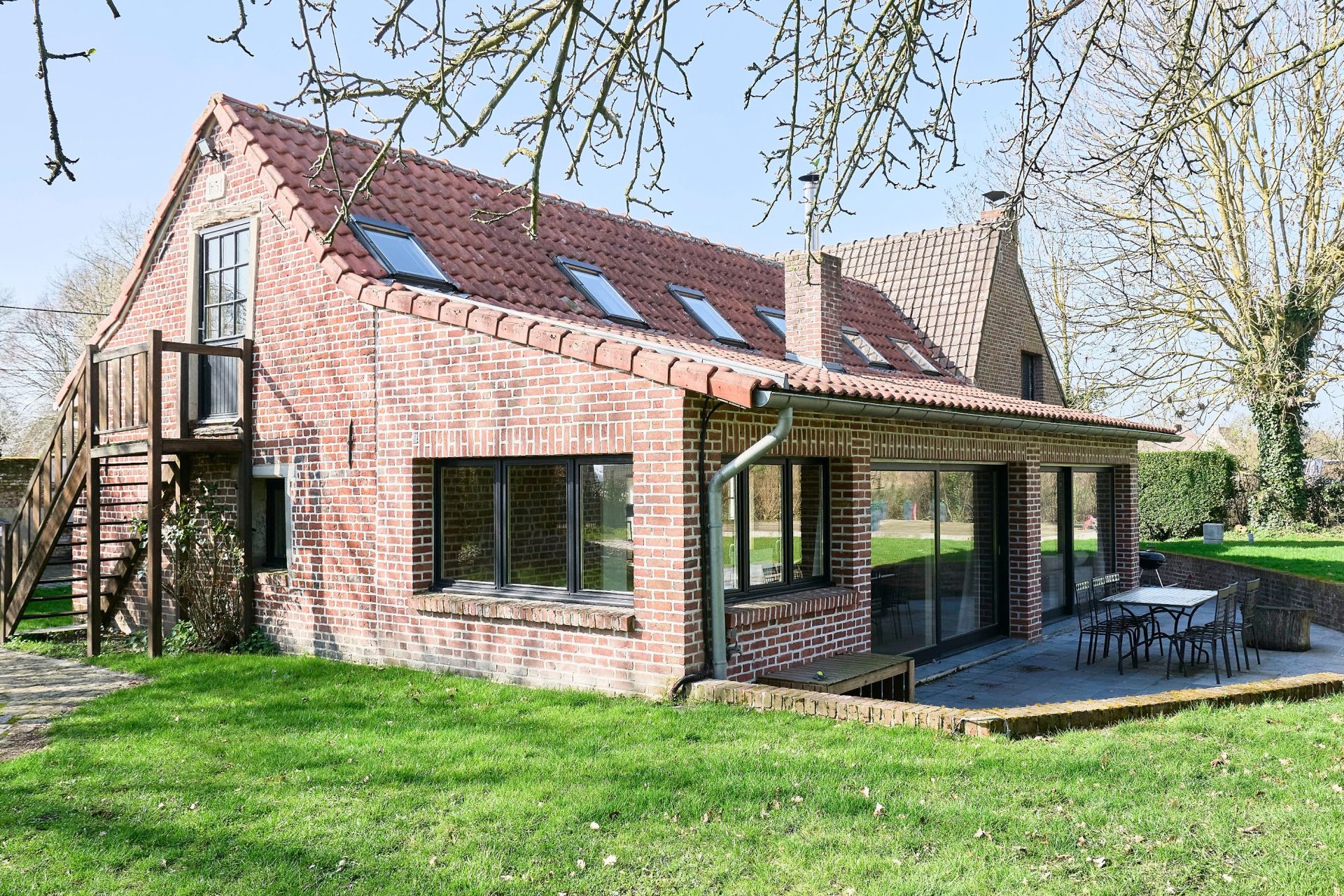 luxury house 10 Rooms for sale on WILLEMS (59780)