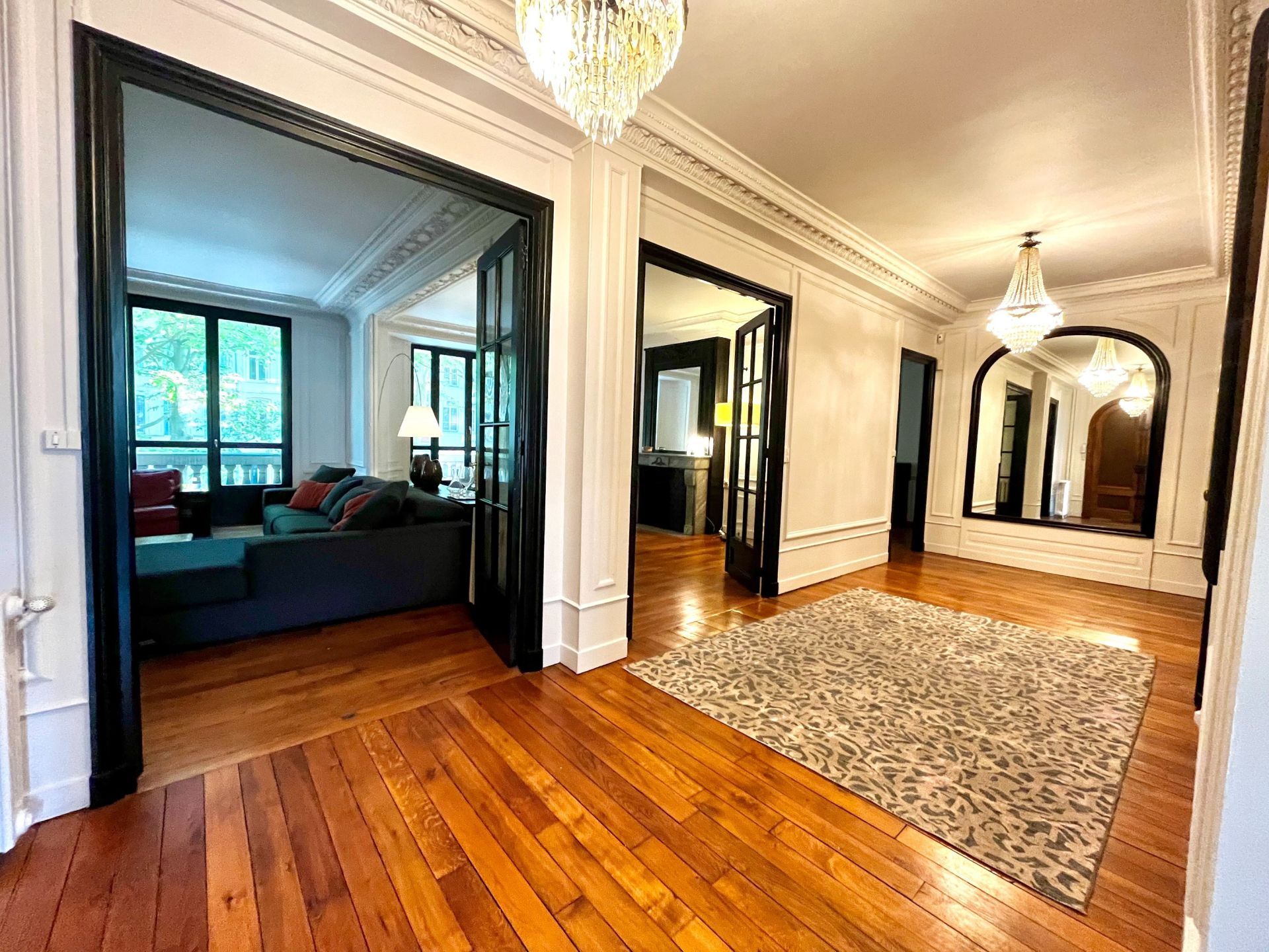 luxury apartment 6 Rooms for rent on LILLE (59000)