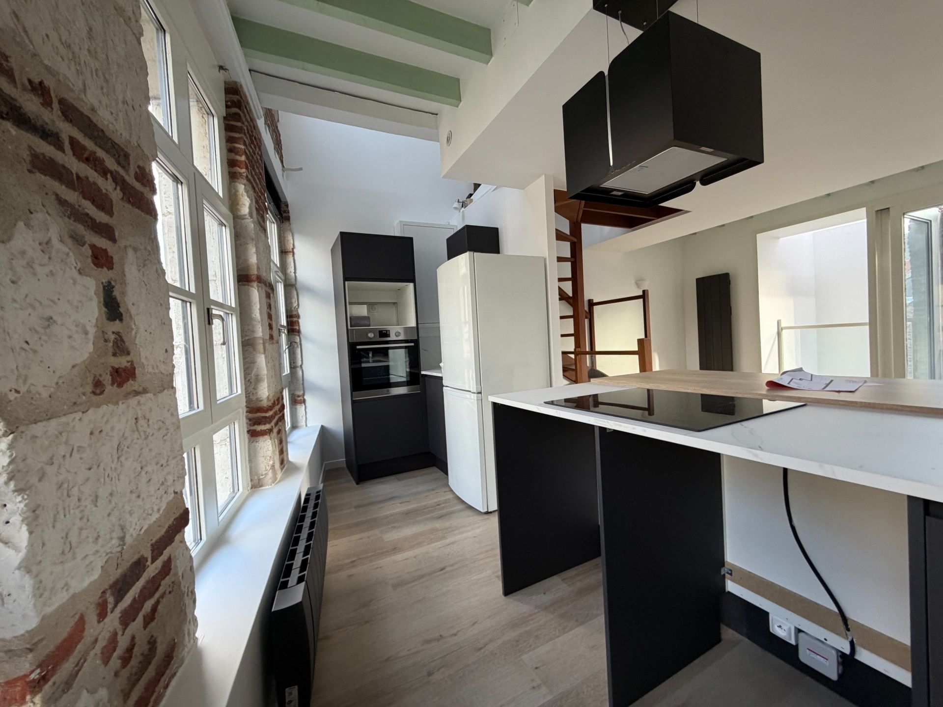 luxury apartment 4 Rooms for rent on LILLE (59000)