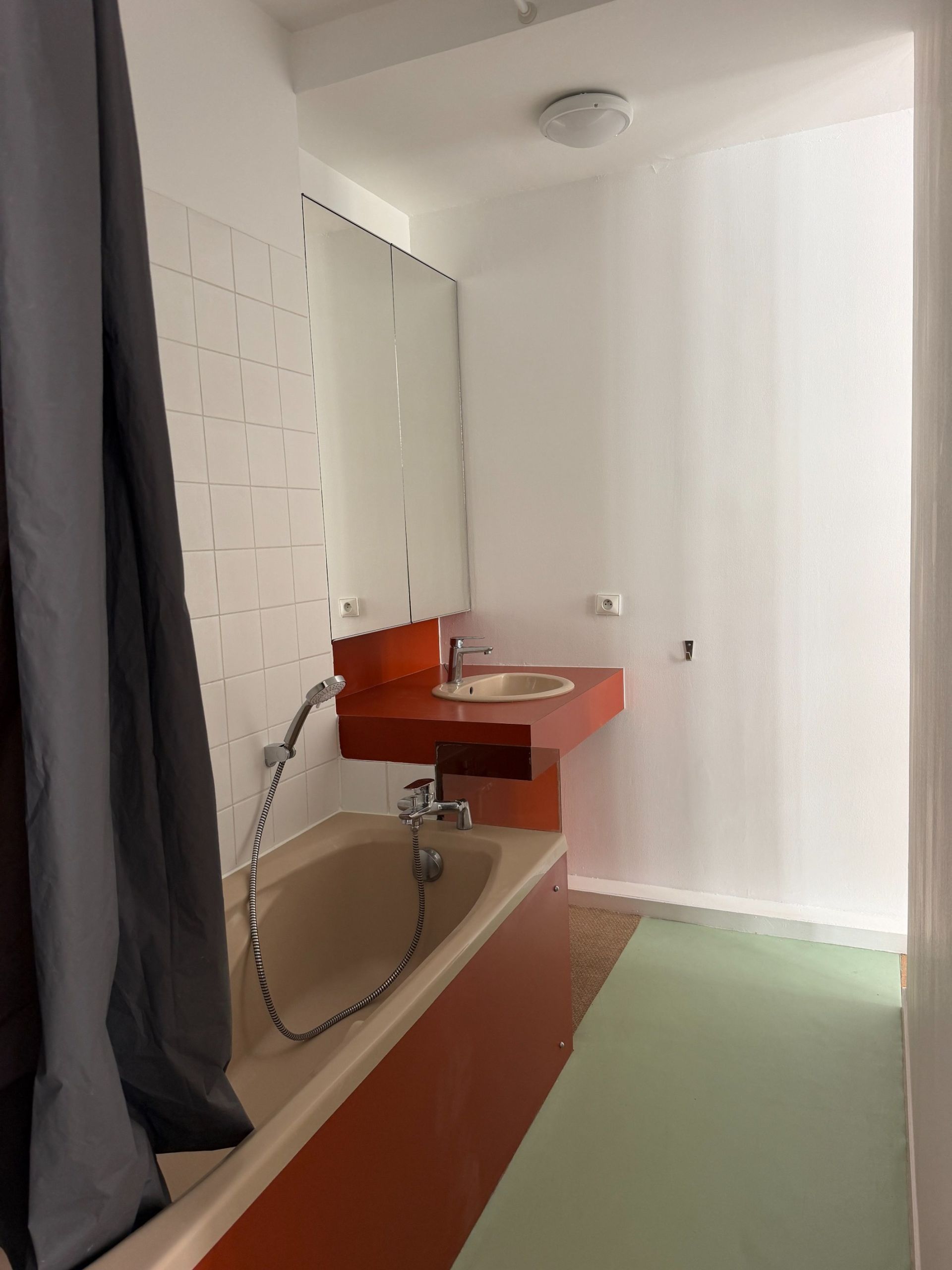 luxury apartment 4 Rooms for rent on LILLE (59000)