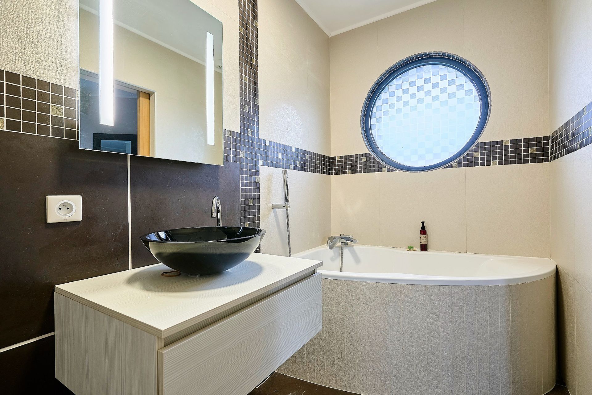 maison de luxe 9 Pièces en vente sur HALLUIN (59250)
