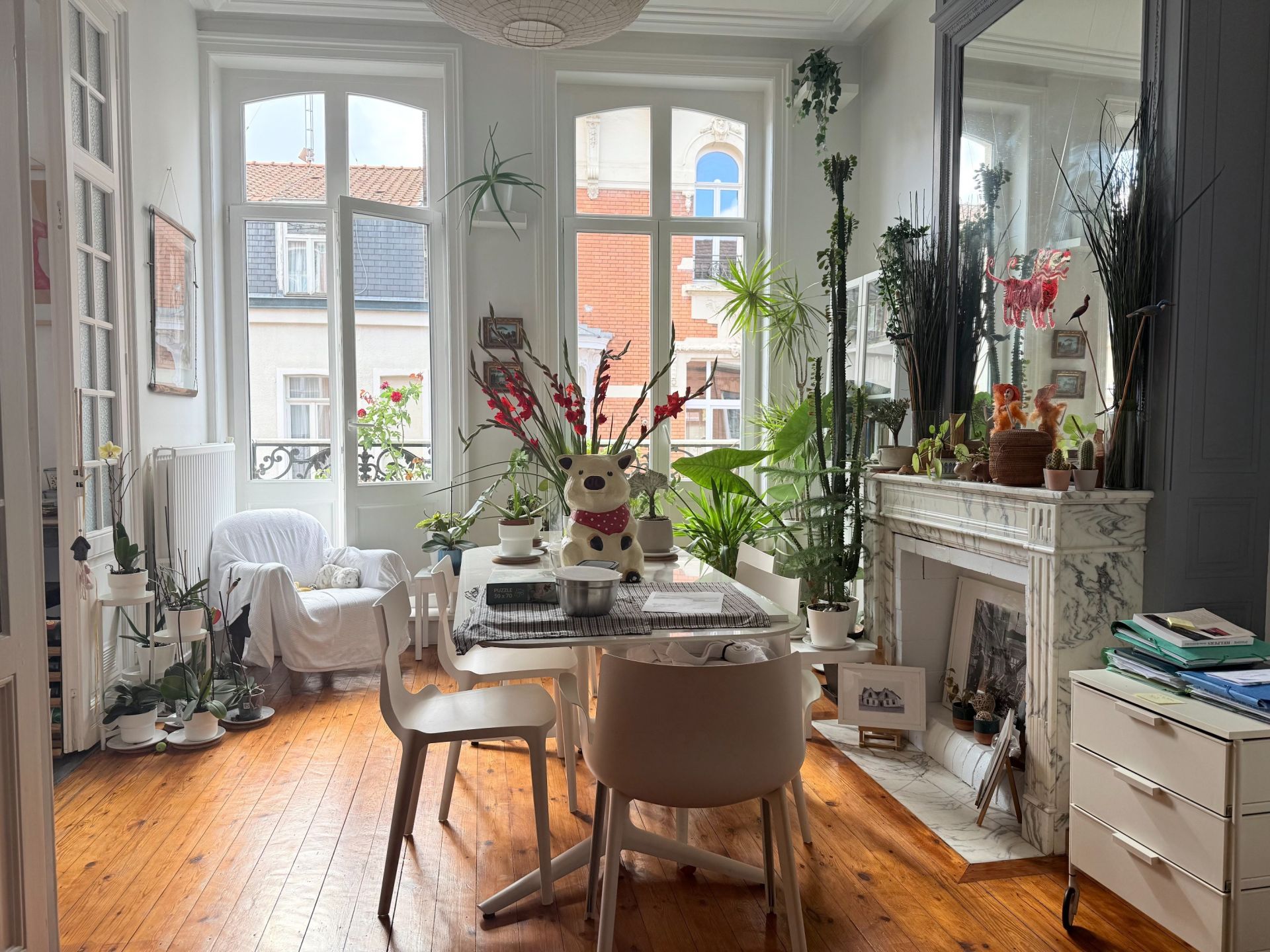 luxury apartment 4 Rooms for sale on LILLE (59800)