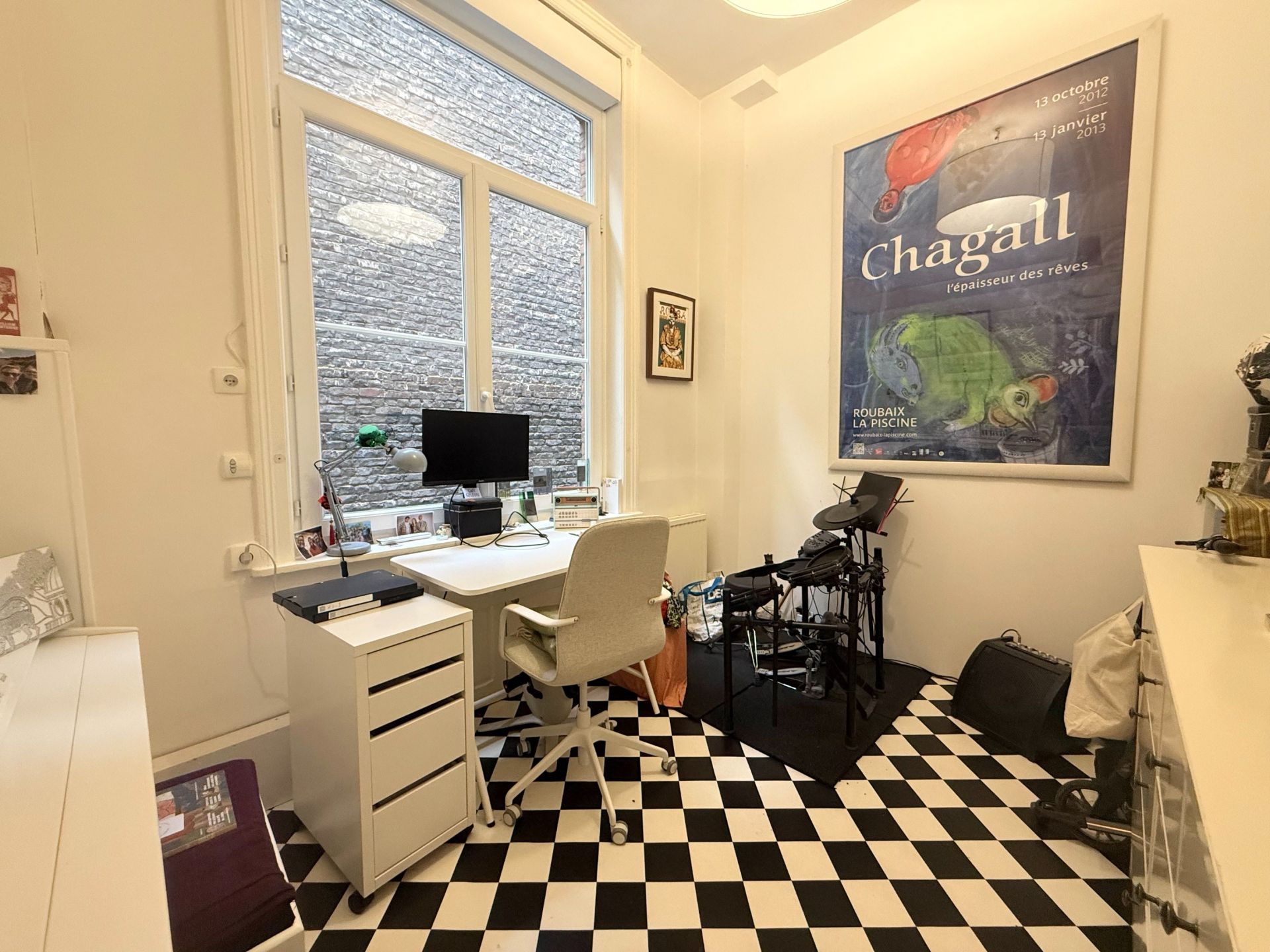 luxury apartment 4 Rooms for sale on LILLE (59800)